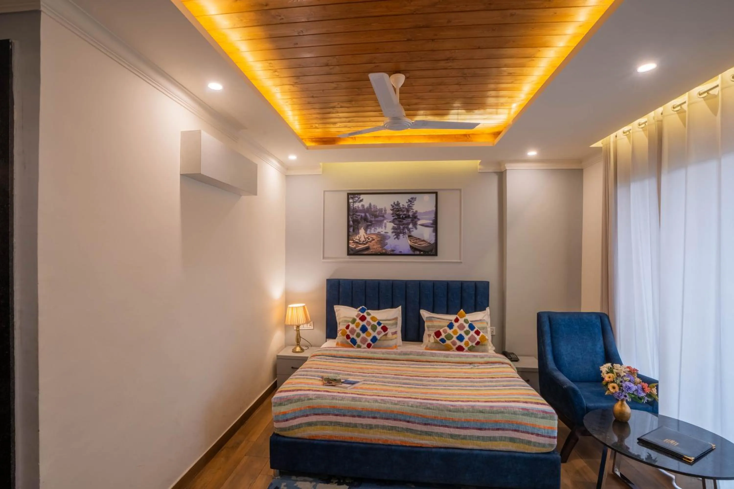 Bed in Perfectstayz Premium Westend at Mall Road