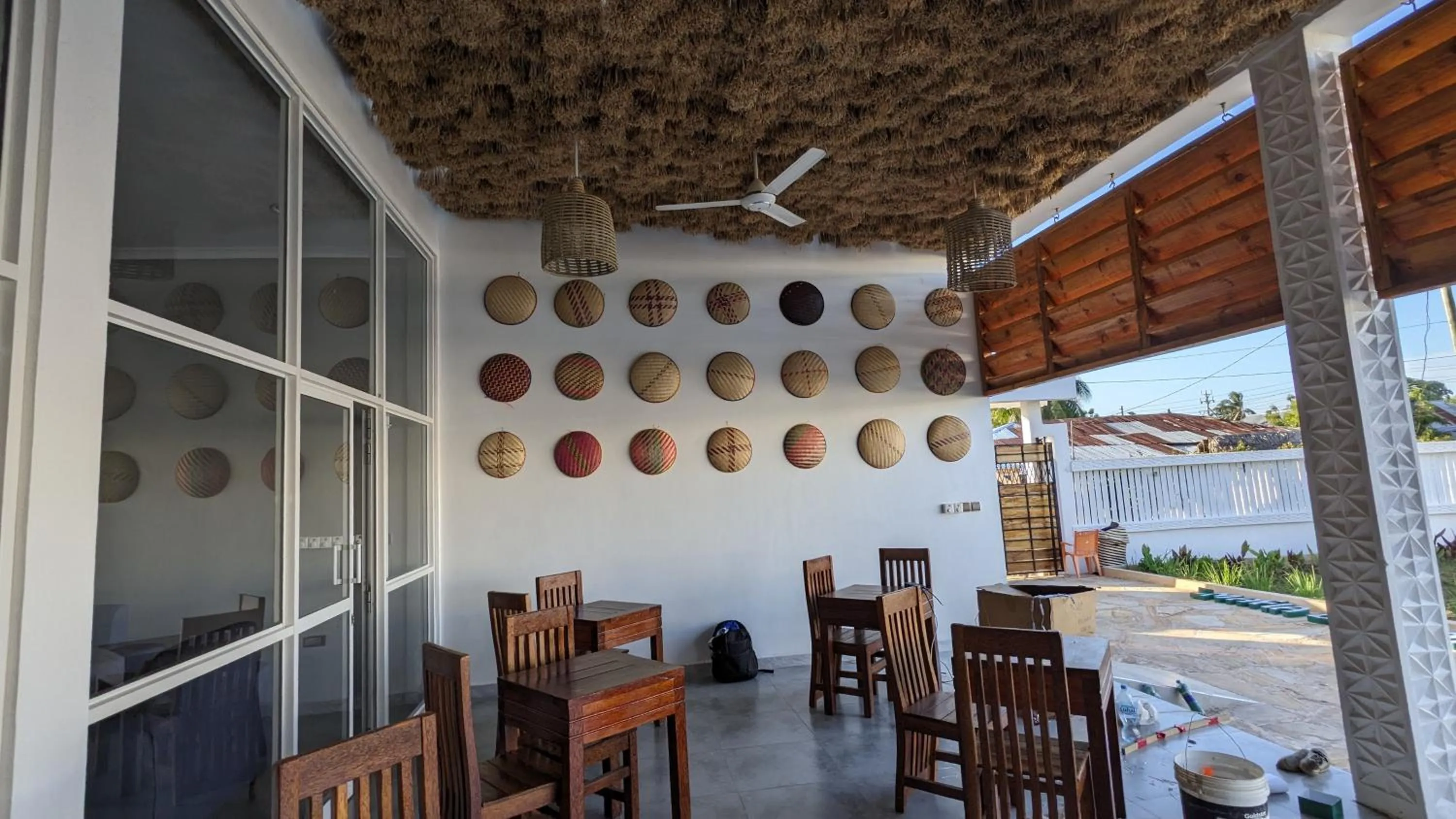 Restaurant/places to eat in Mafia Dream Hotel