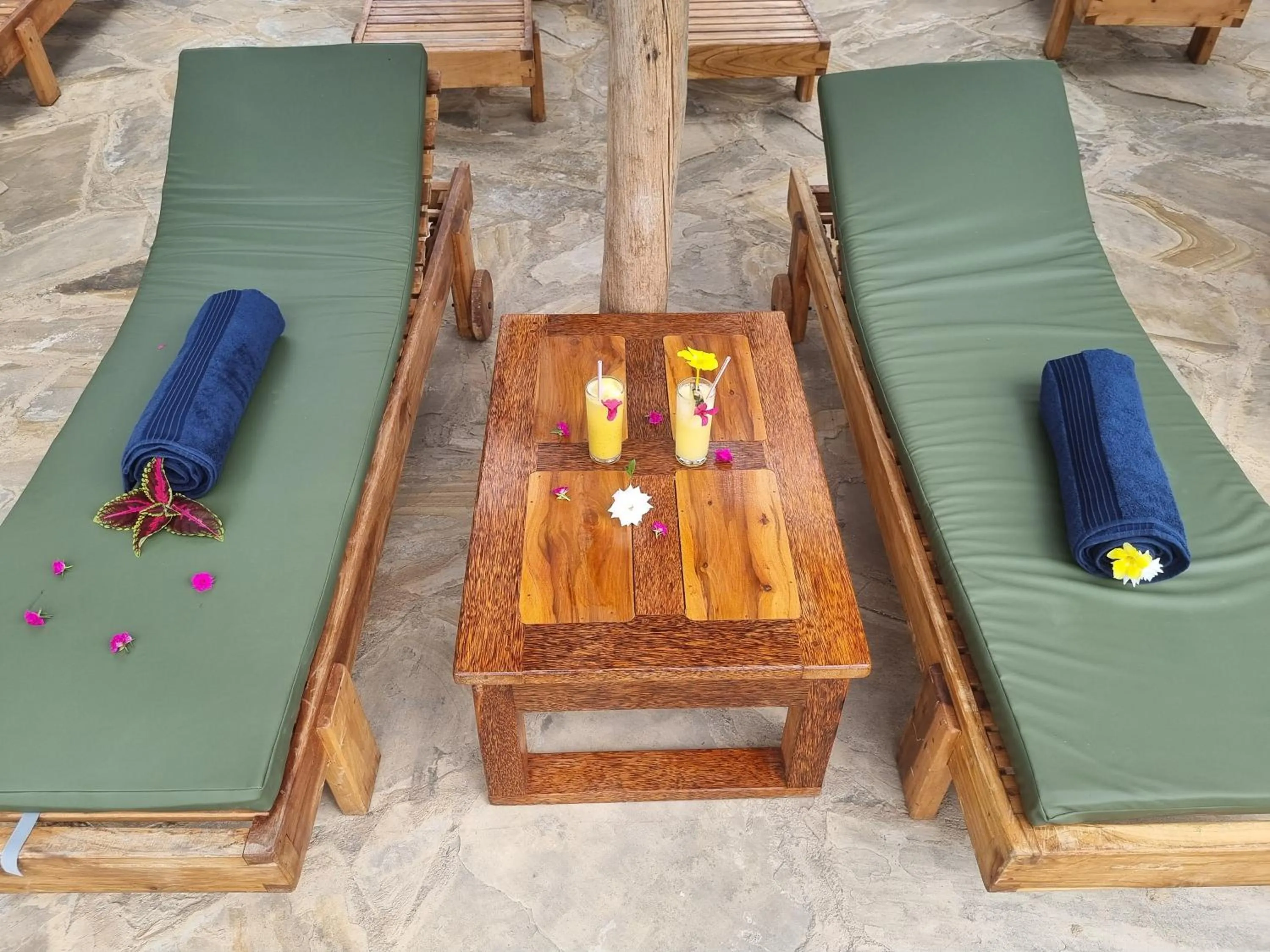 sunbed in Mafia Dream Hotel