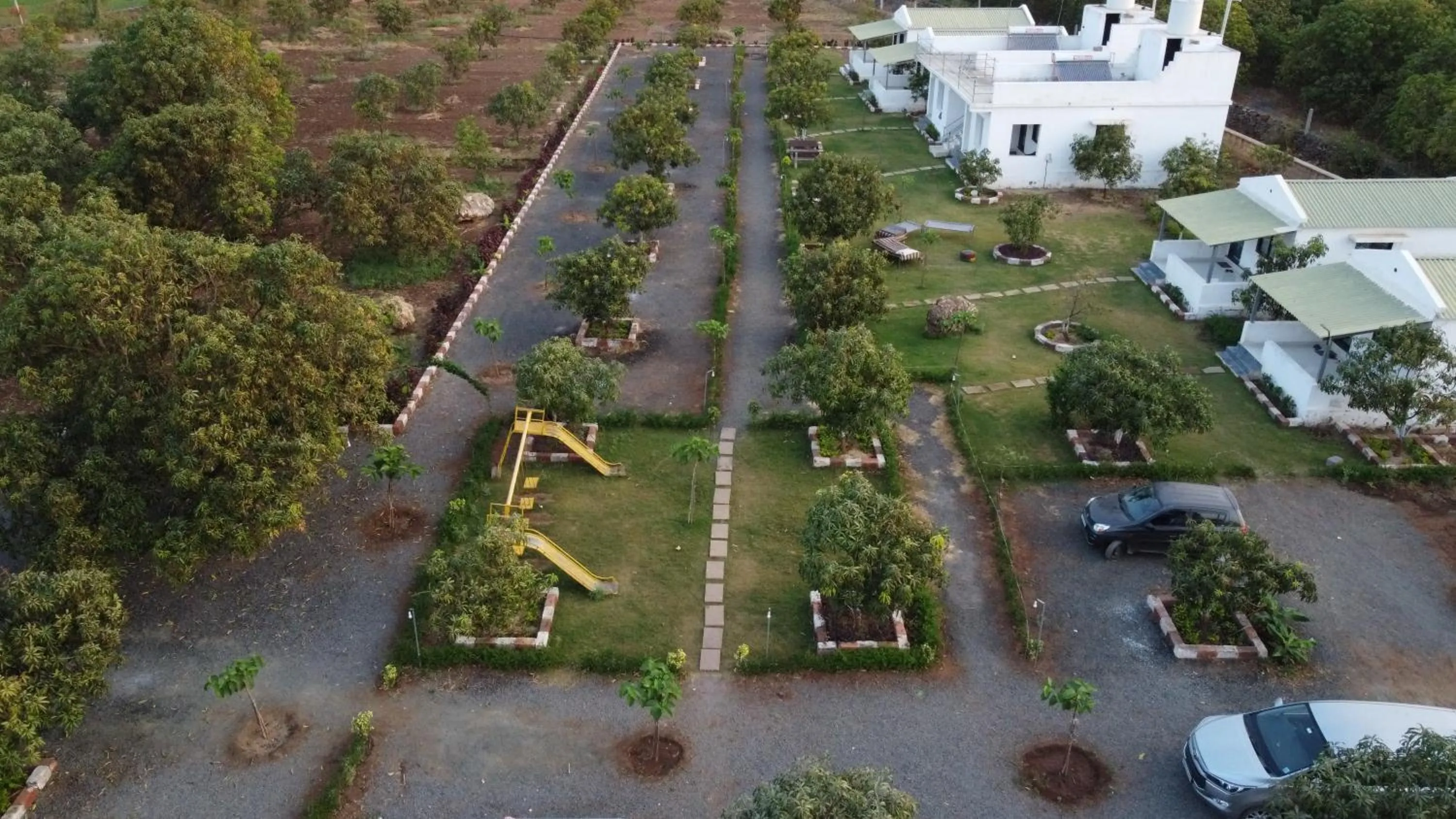 Garden in AamraKunj Gir Resort