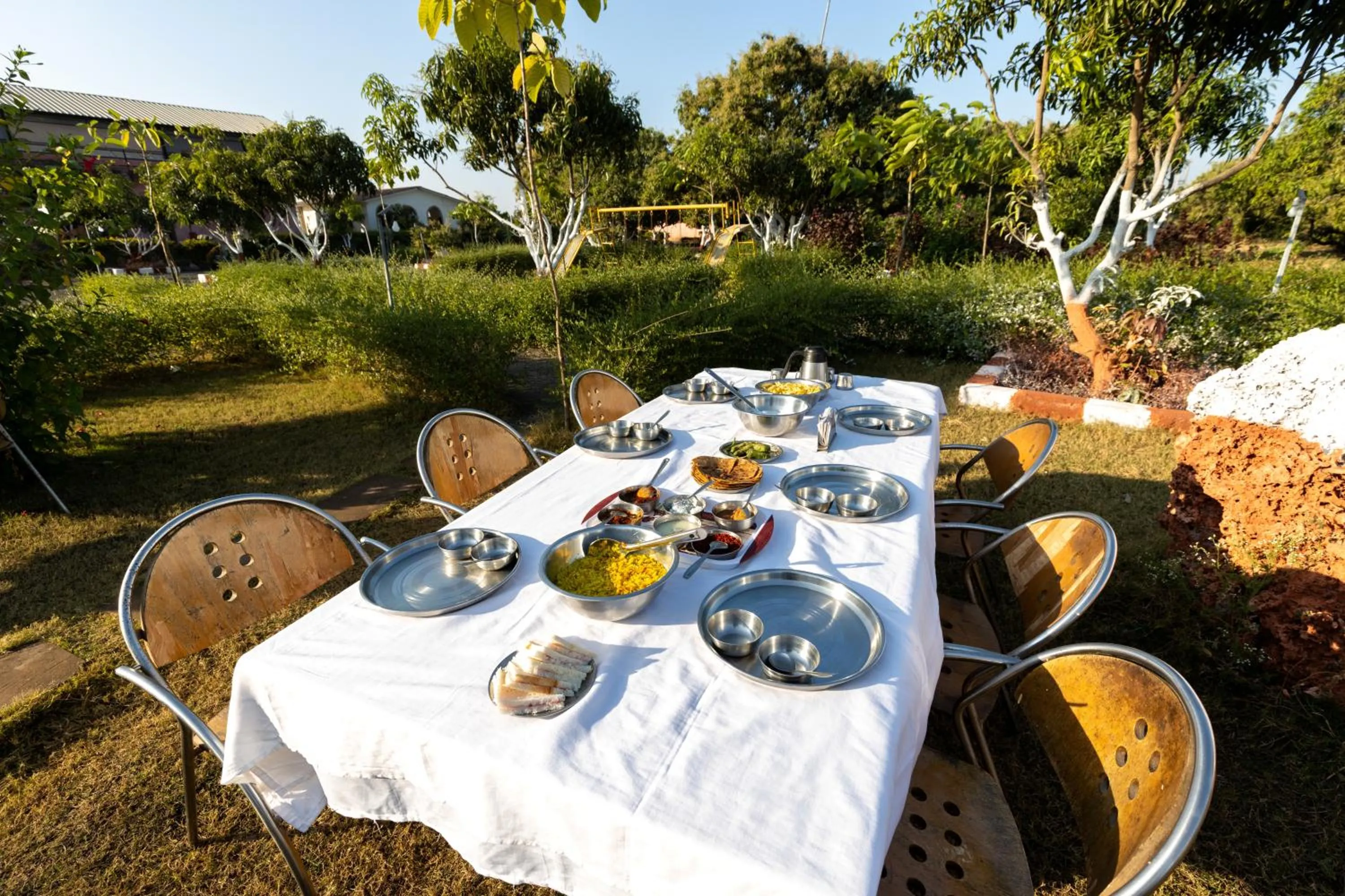 Restaurant/places to eat in AamraKunj Gir Resort