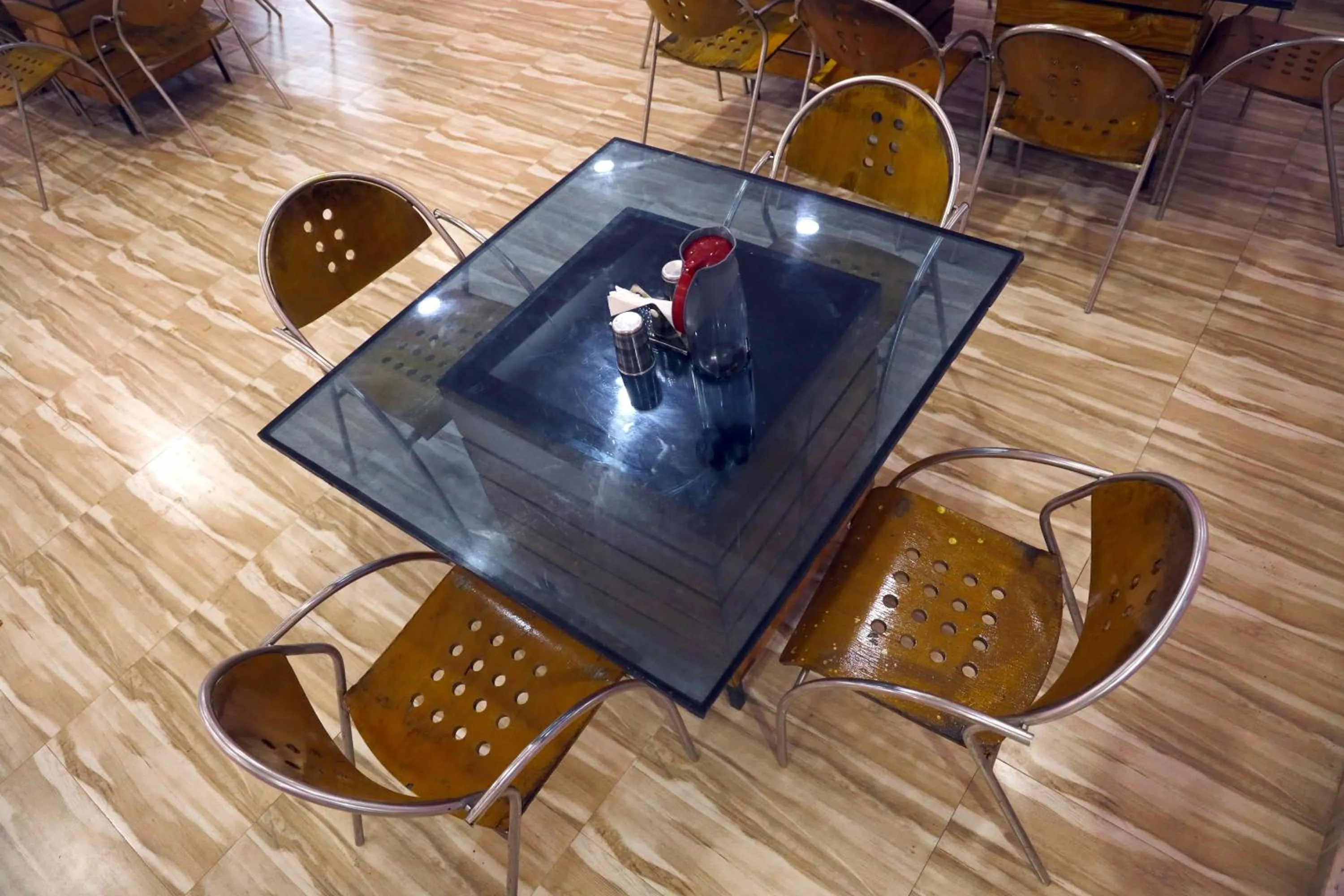 Restaurant/places to eat in AamraKunj Gir Resort