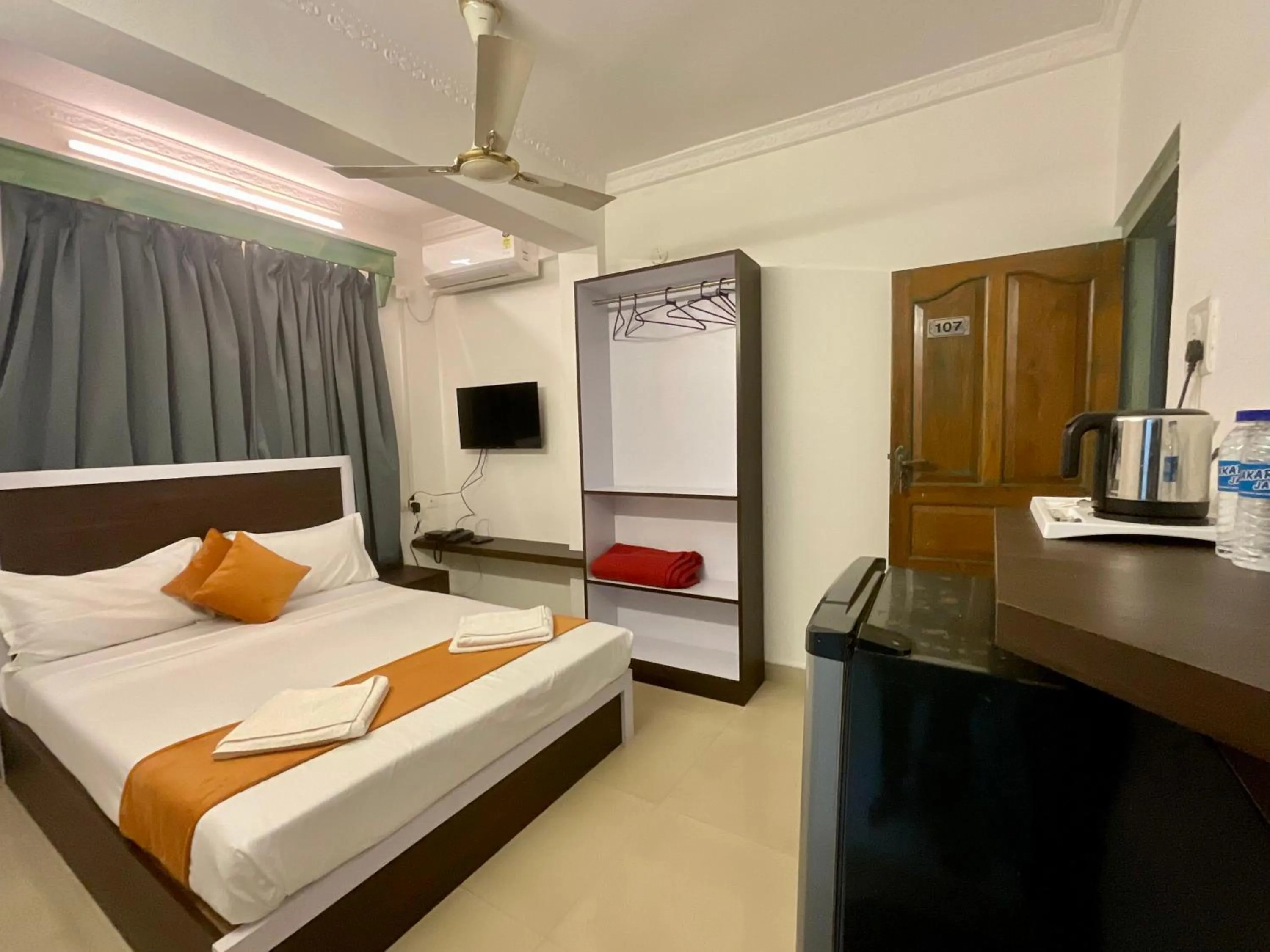 Bed in Nagas Hotel Satyavati Morjim