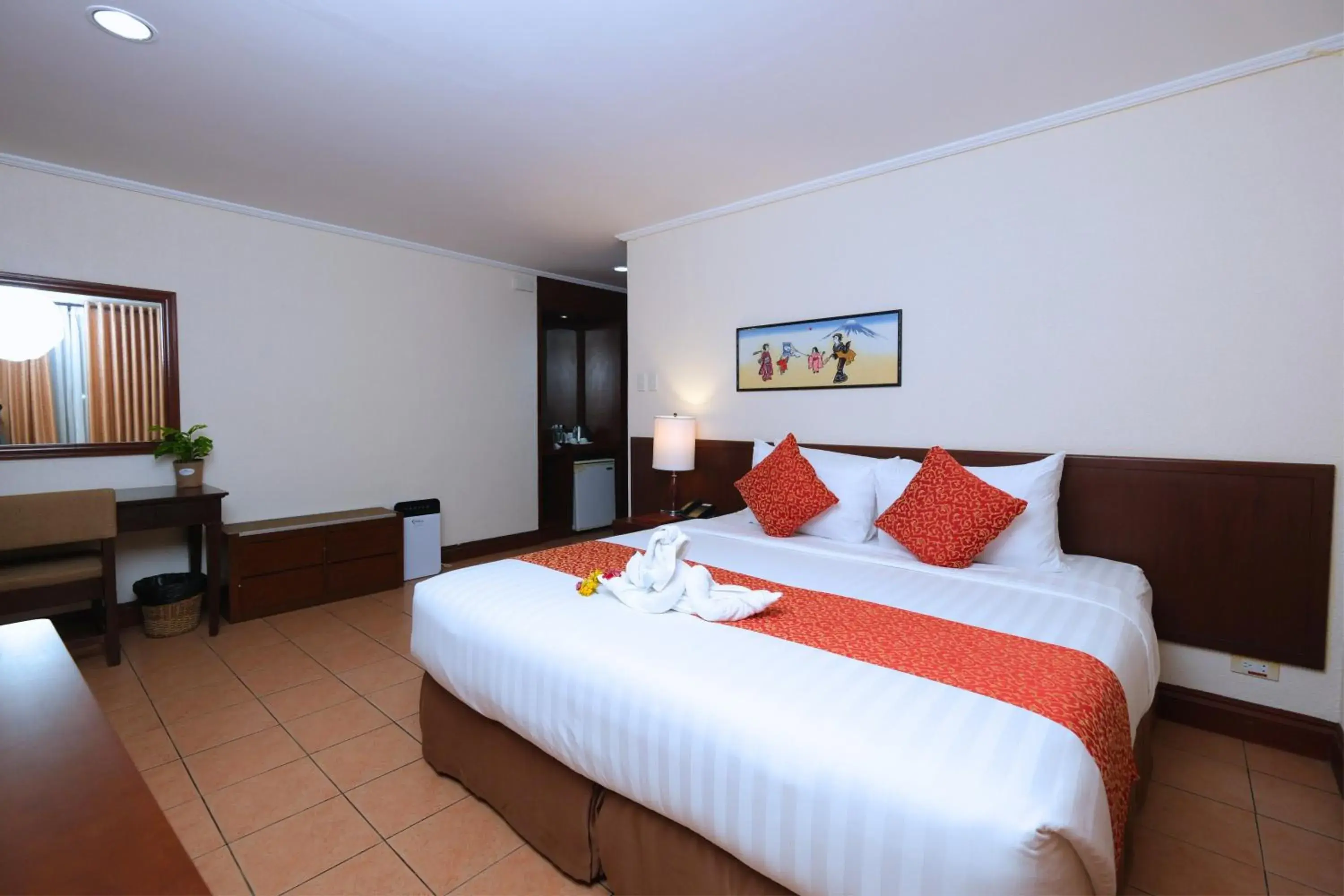 Photo of the whole room, Bed in The Suites At Mount Malarayat Photo of the whole room, Bed in The Suites At Mount Malarayat