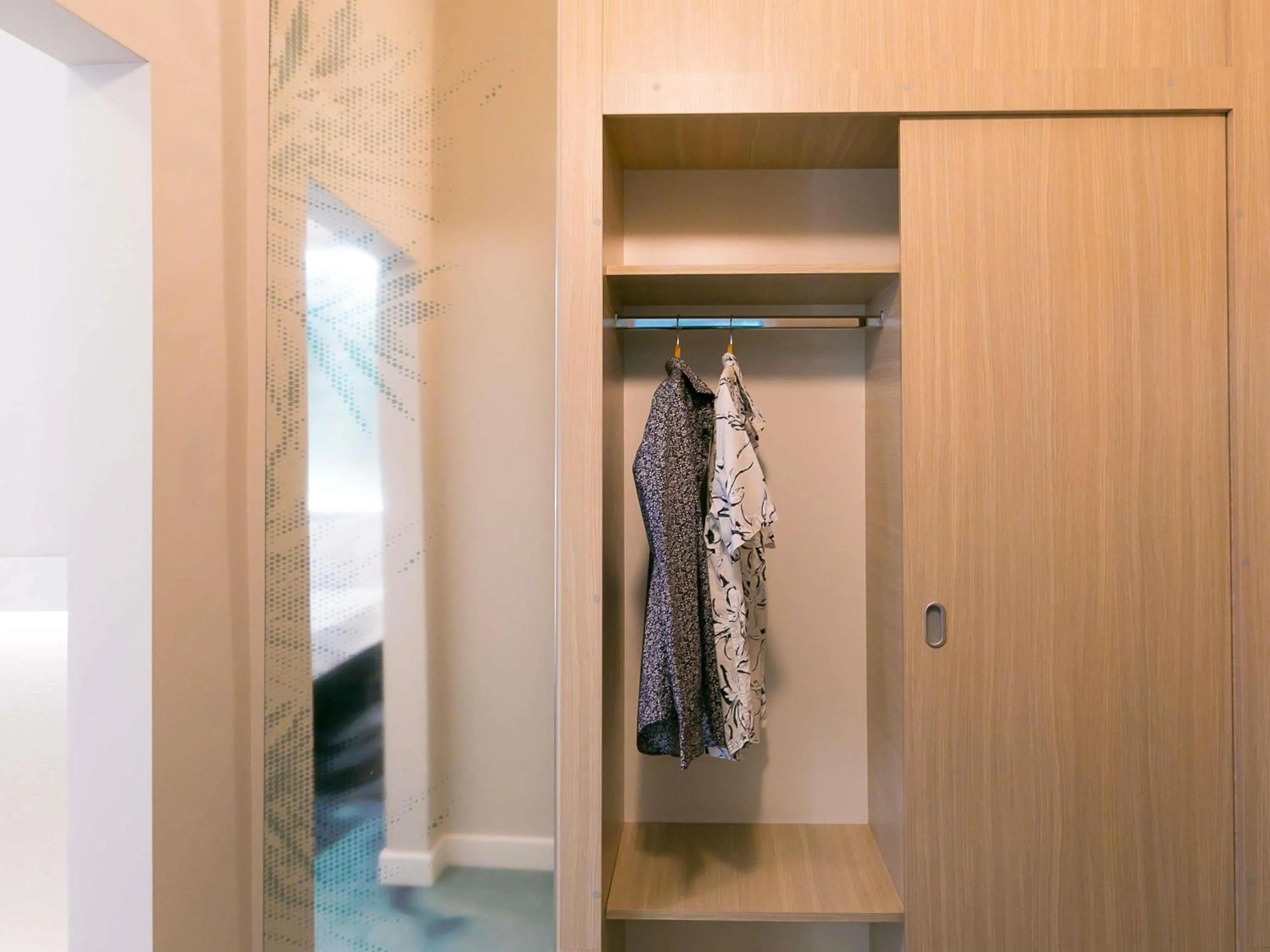 Bedroom in ibis Styles Dunarea Galati