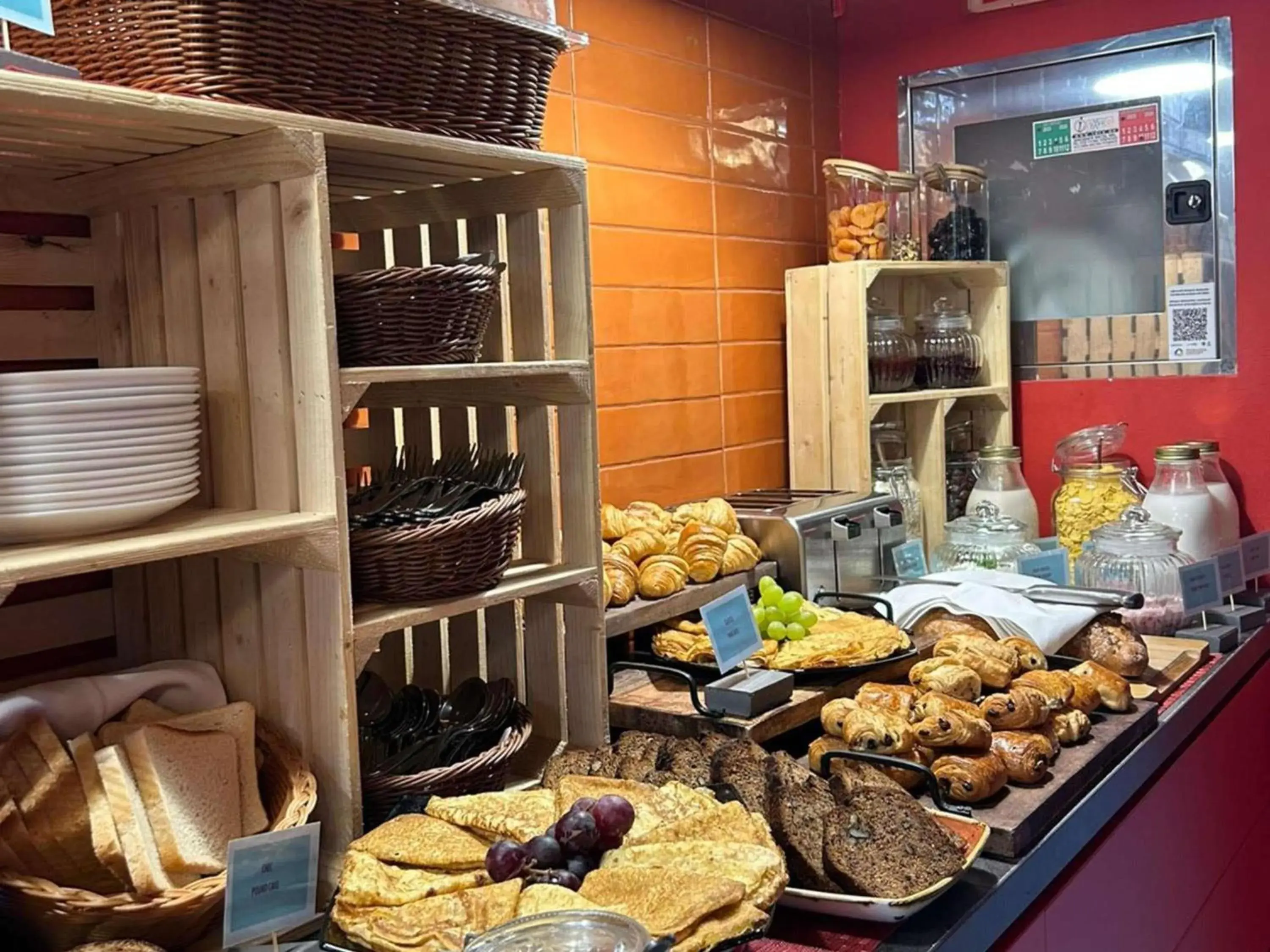 Breakfast in ibis Styles Dunarea Galati Breakfast in ibis Styles Dunarea Galati