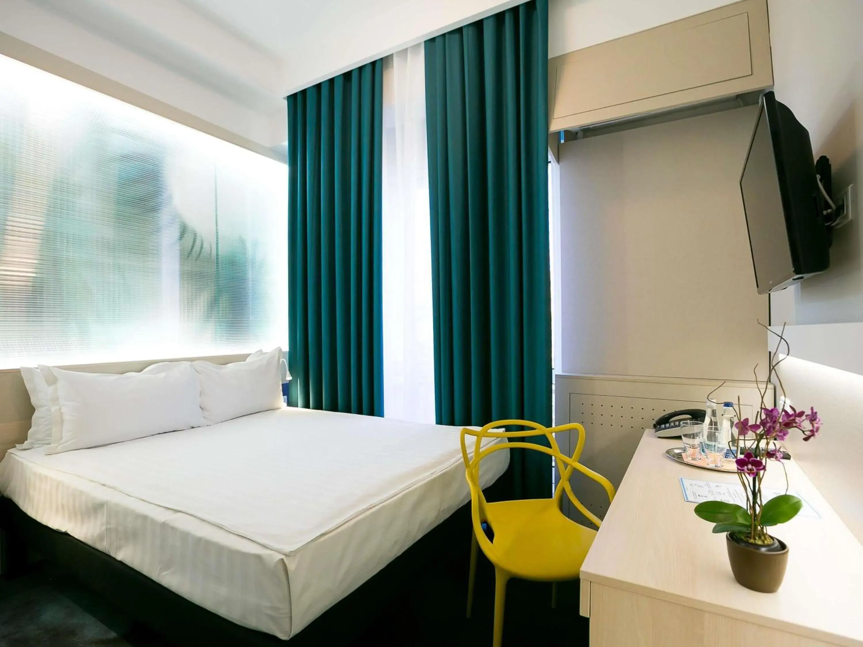 Bedroom, Bed in ibis Styles Dunarea Galati Bedroom, Bed in ibis Styles Dunarea Galati