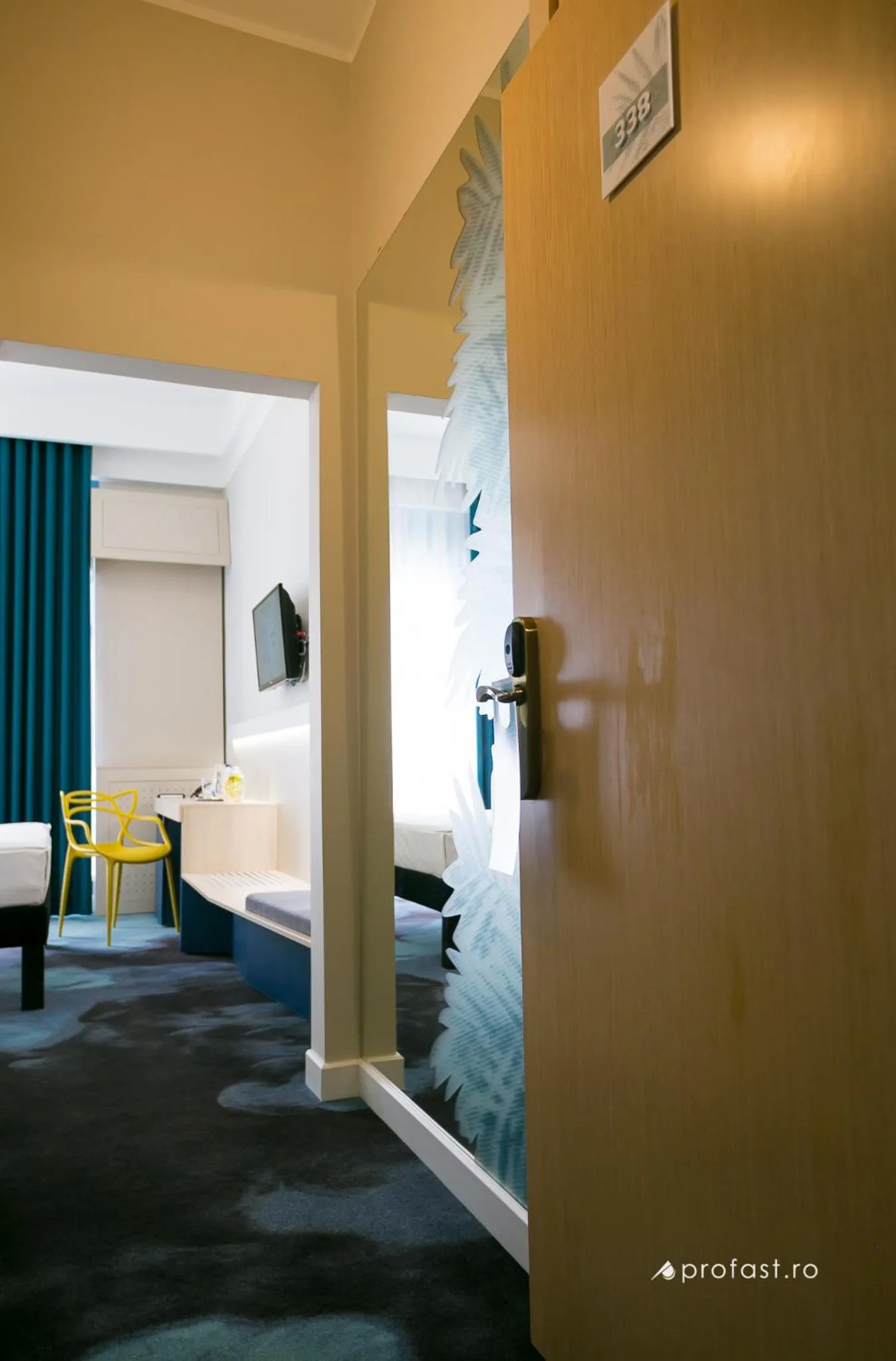 Property building, Bed in ibis Styles Dunarea Galati