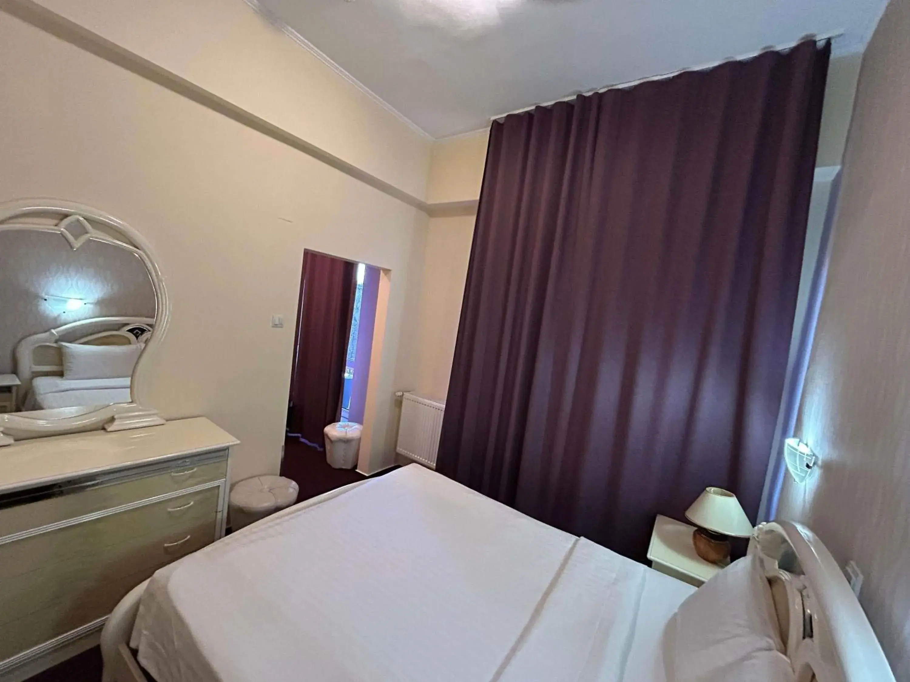 Bedroom, Bed in ibis Styles Dunarea Galati Bedroom, Bed in ibis Styles Dunarea Galati