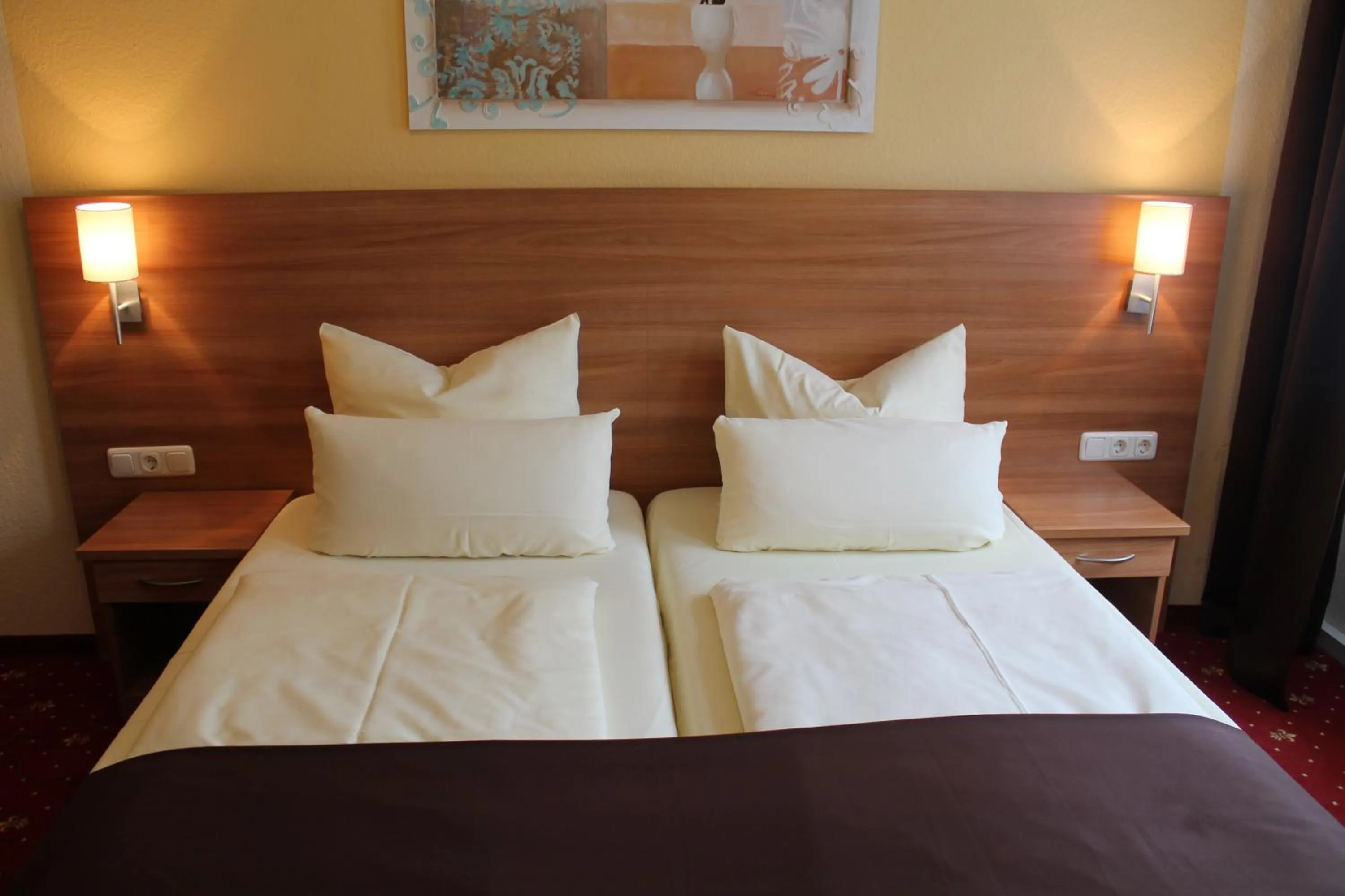 Bed in Hotel Harburger Hof