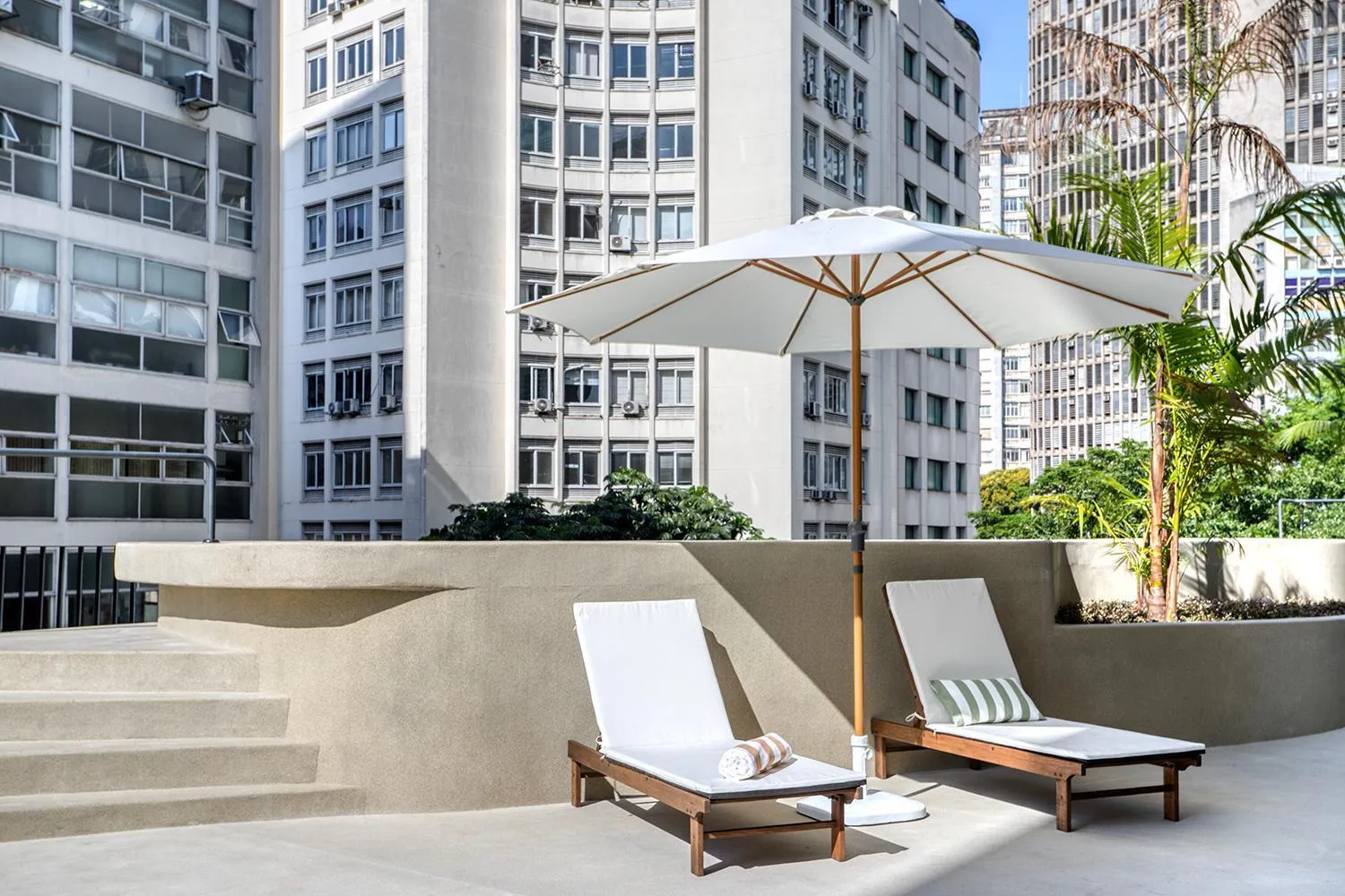 Swimming pool in Tabas - Renata Edifício - Vila Buarque