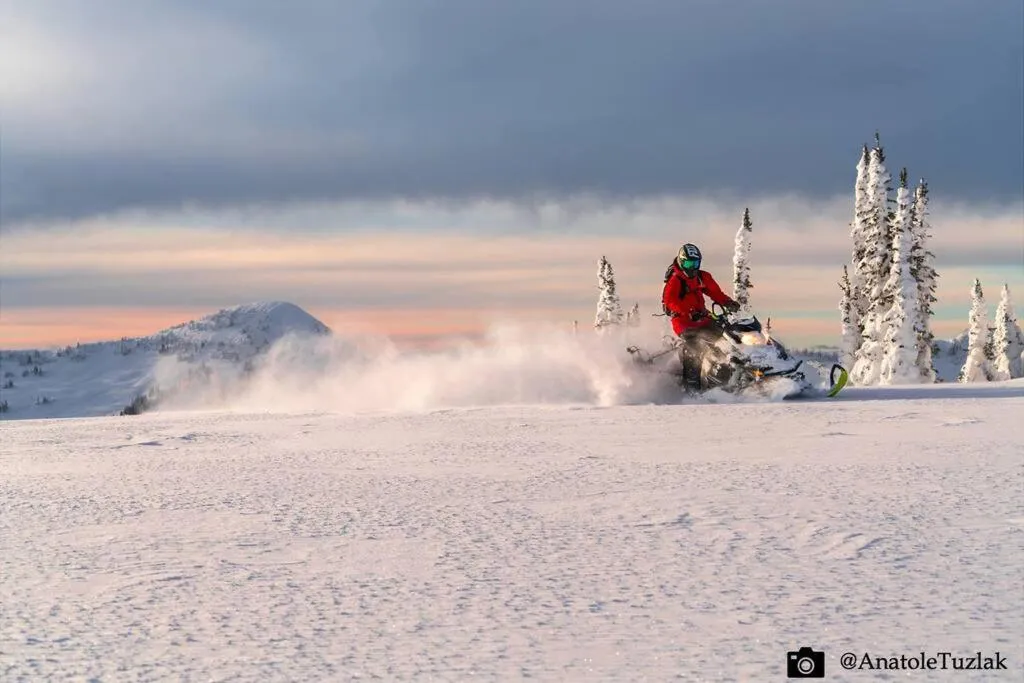 The Nest - Condo with Hot Tub & BBQ