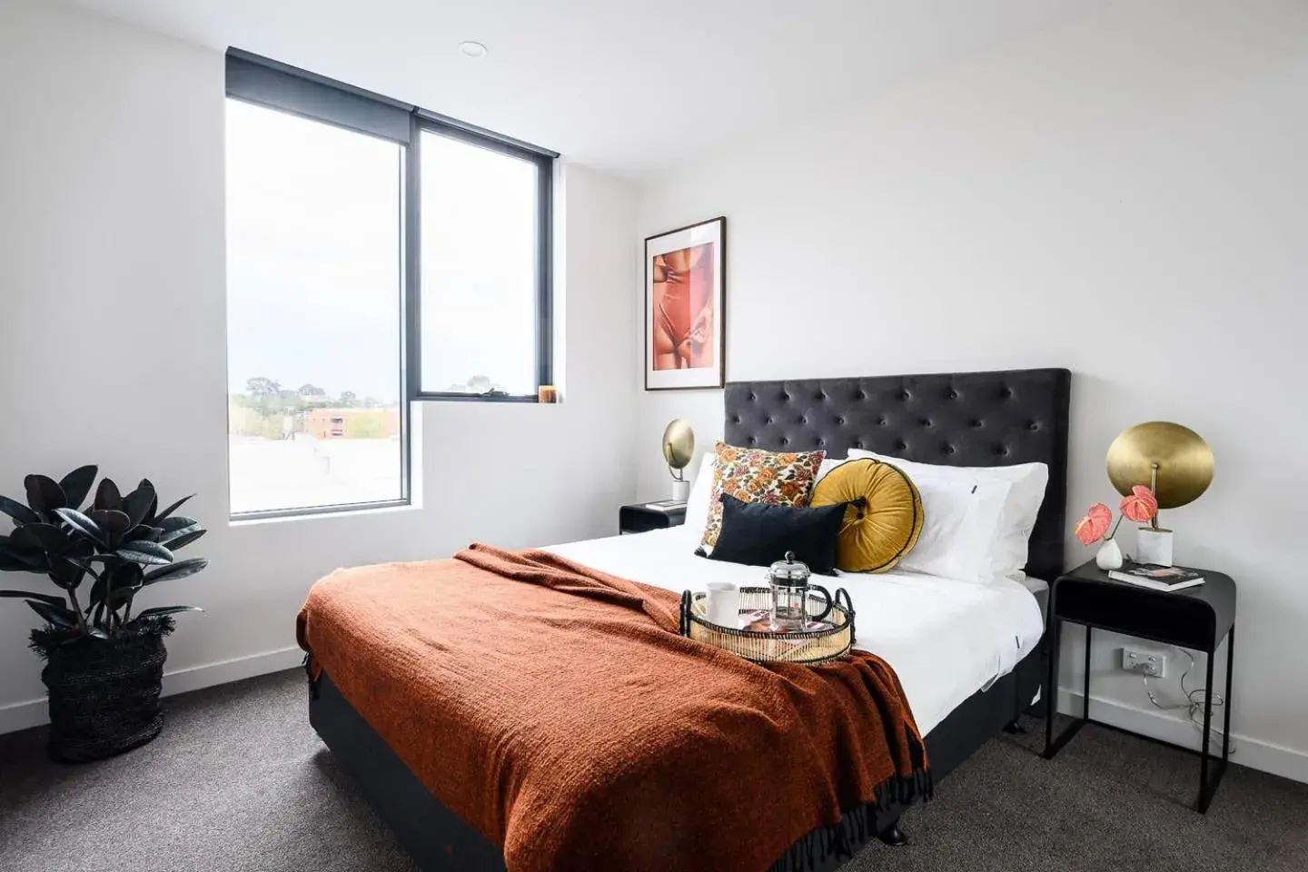 Two-Bedroom Apartment in Luxury Living, Richmond Two-Bedroom Apartment in Luxury Living, Richmond