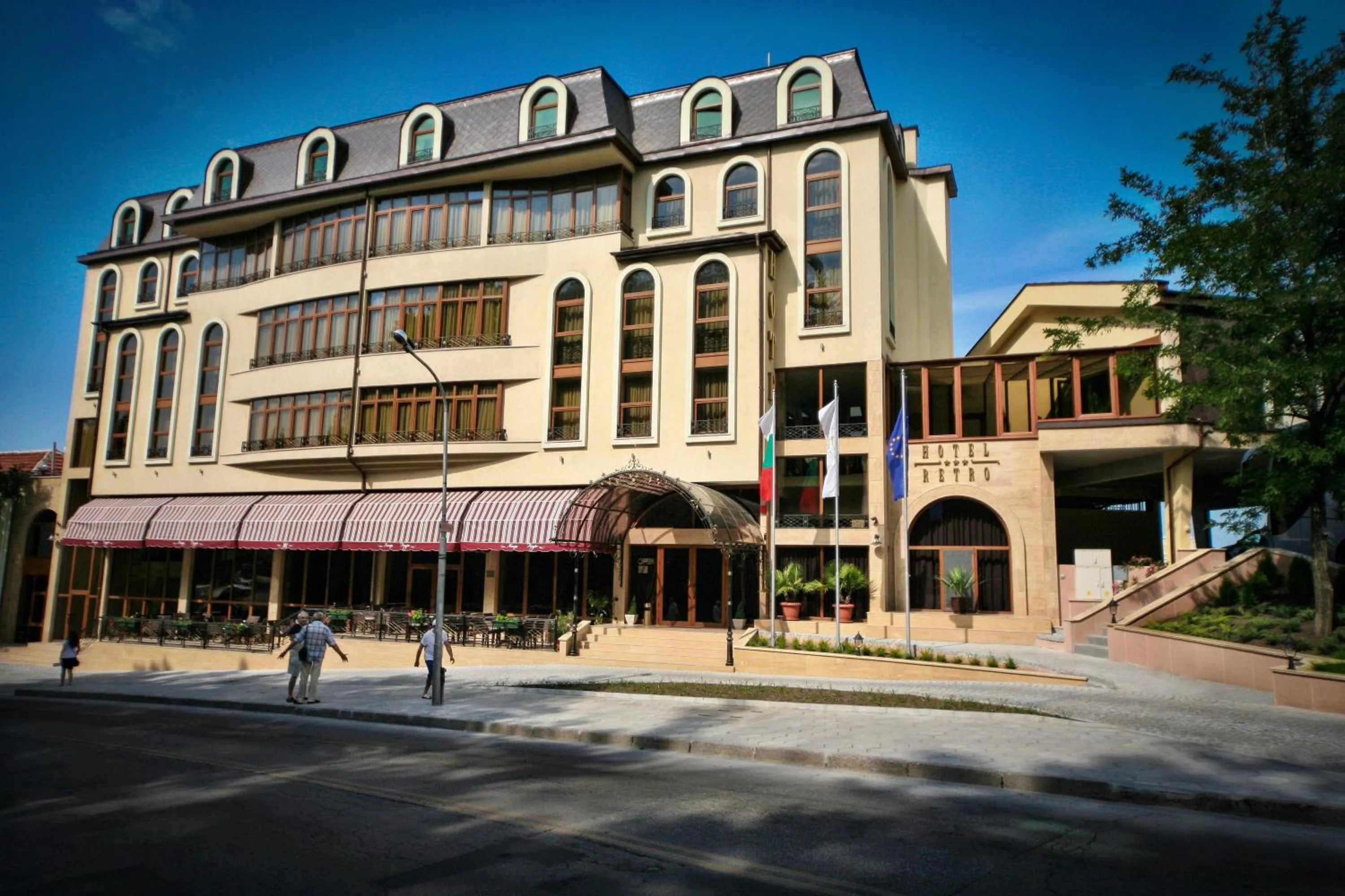 Retro Hotel