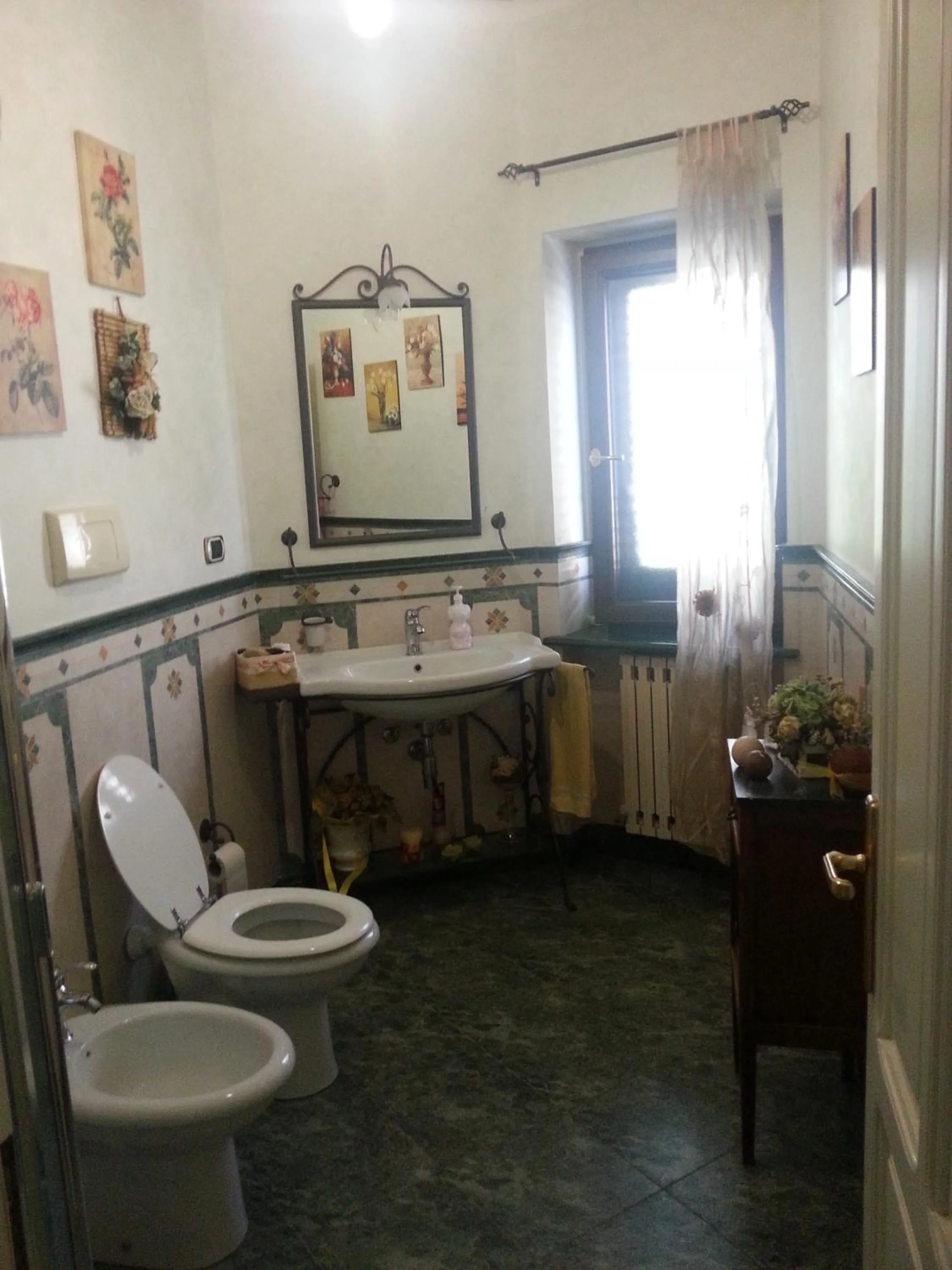 Toilet in B&B Villa Francesca