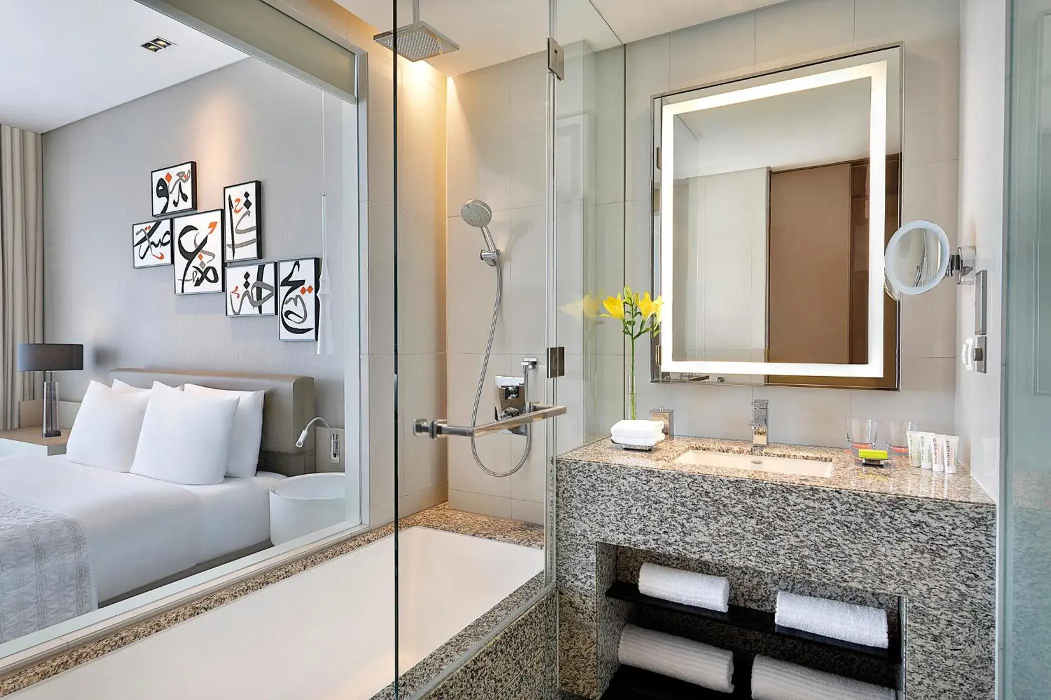 Club King Room, Club lounge access, Guest room, 1 King in Le Méridien City Centre Bahrain Club King Room, Club lounge access, Guest room, 1 King in Le Méridien City Centre Bahrain