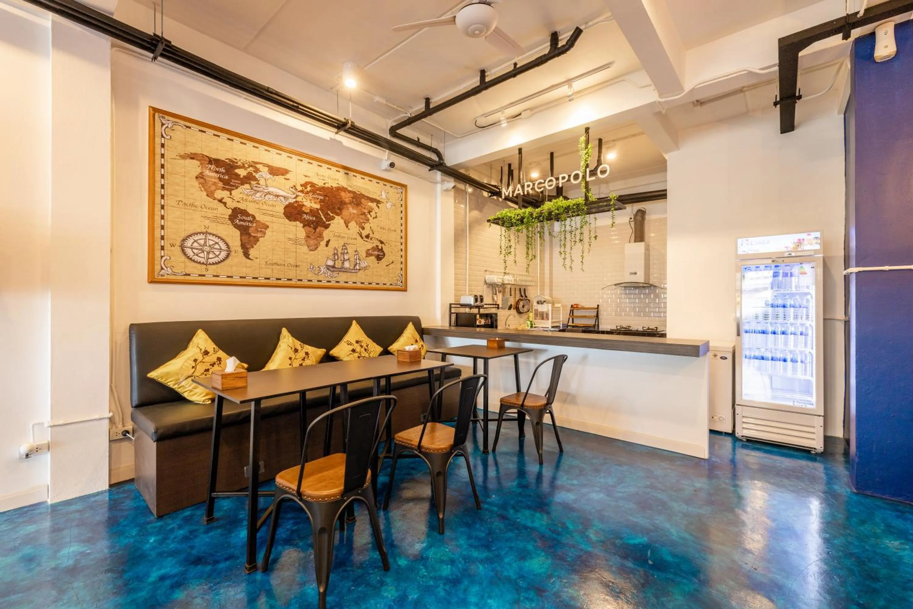 Living room in Marco Polo Phuket Poshtel & Bistro