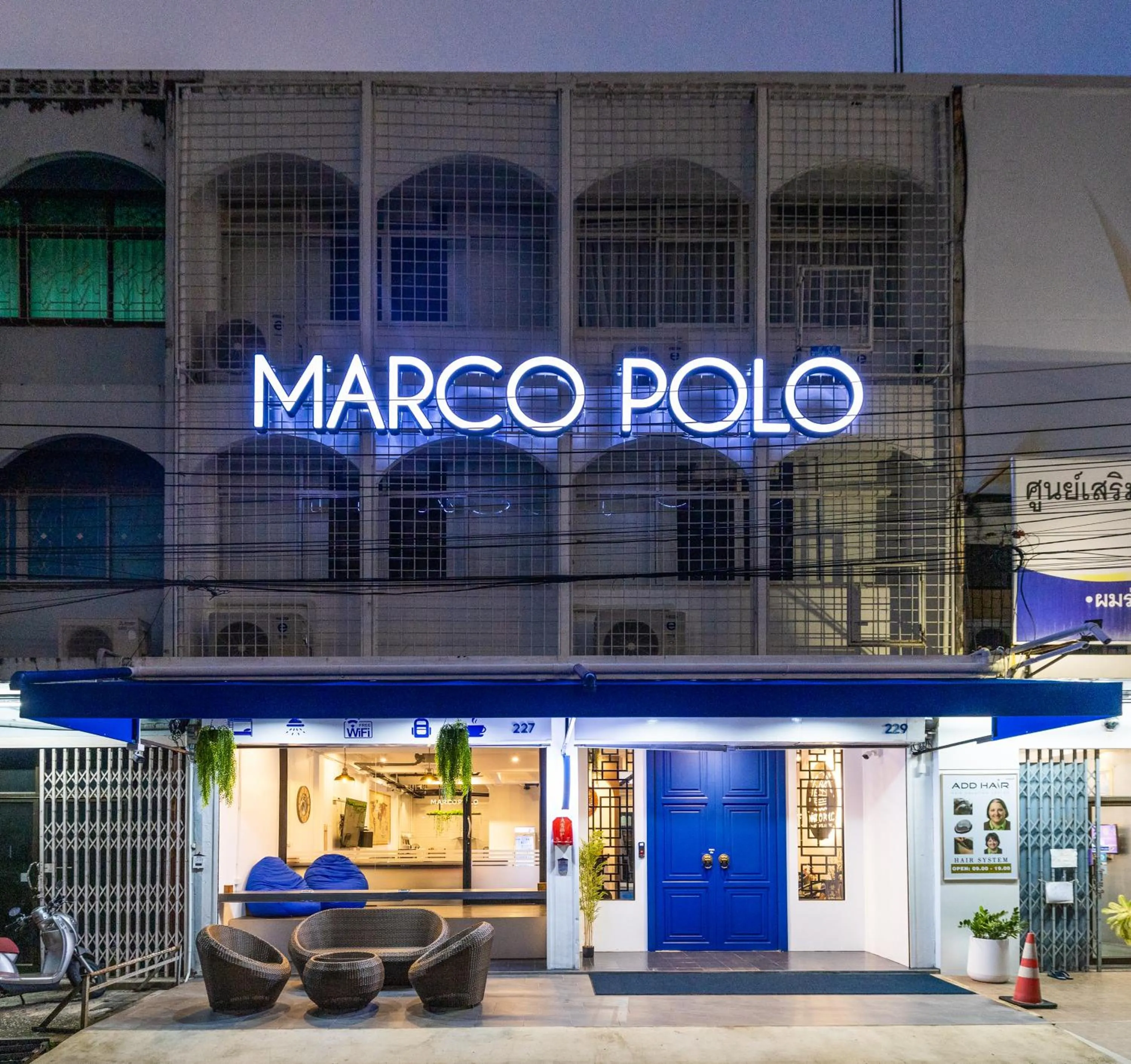 Property building in Marco Polo Phuket Poshtel & Bistro
