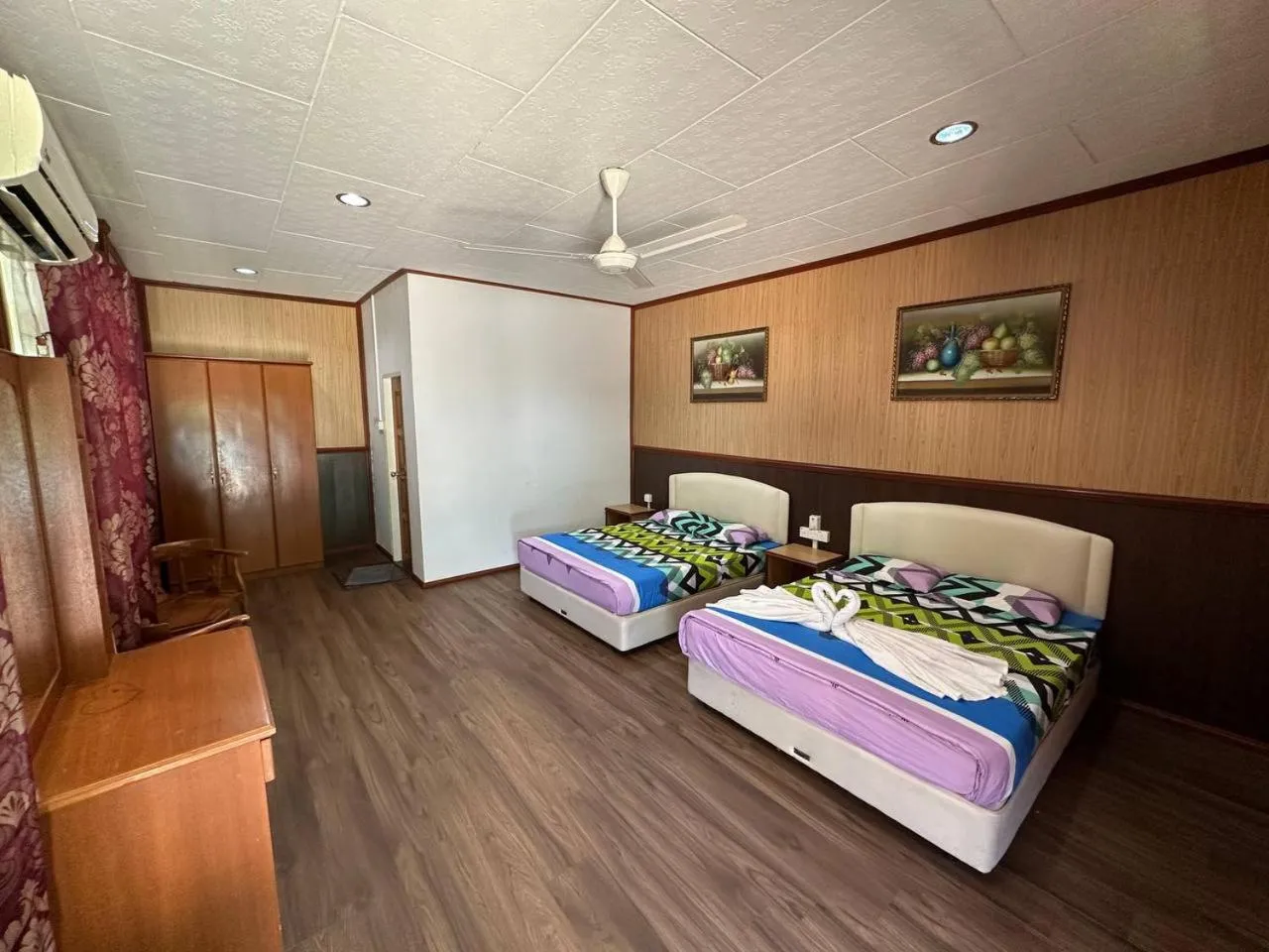 Bed in Mama's Chalet Pulau Perhentian Besar