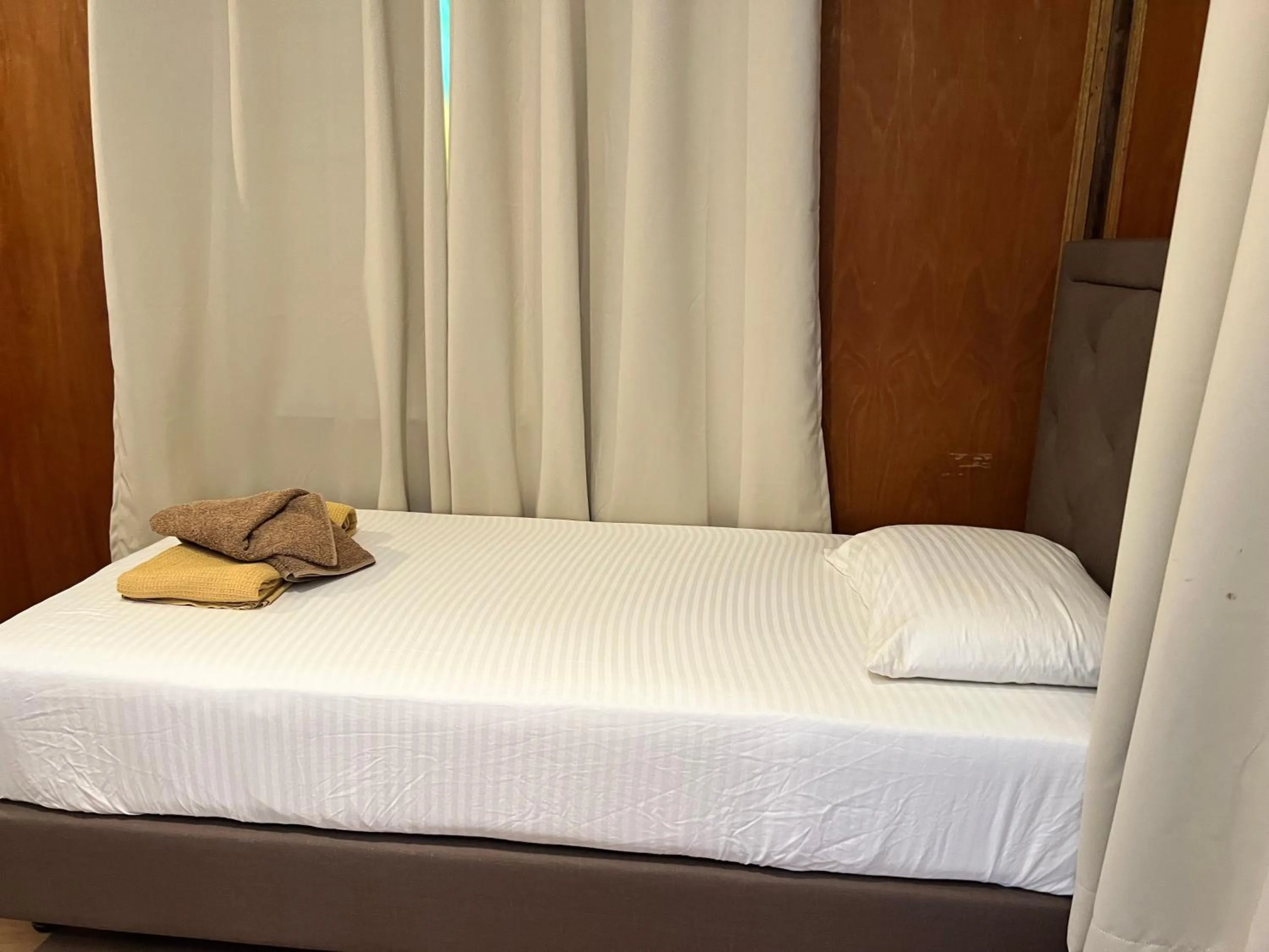 Bed in Mama's Chalet Pulau Perhentian Besar