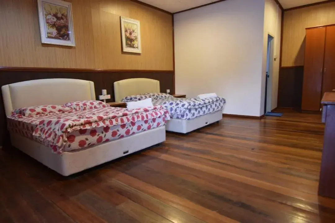 Quadruple Room with Garden View in Mama's Chalet Pulau Perhentian Besar Quadruple Room with Garden View in Mama's Chalet Pulau Perhentian Besar