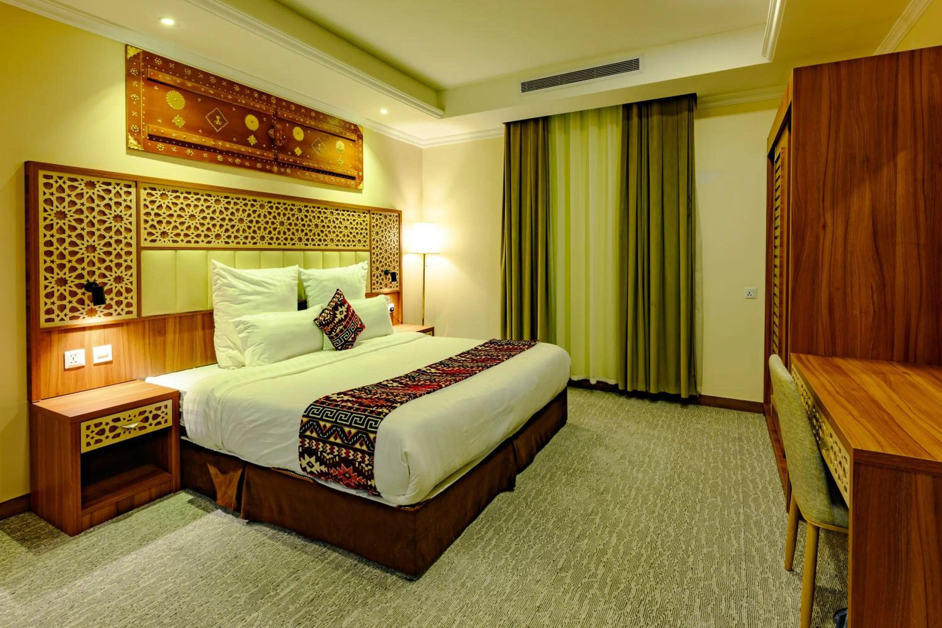 Superior Suite in Zaman Homeland Hotel