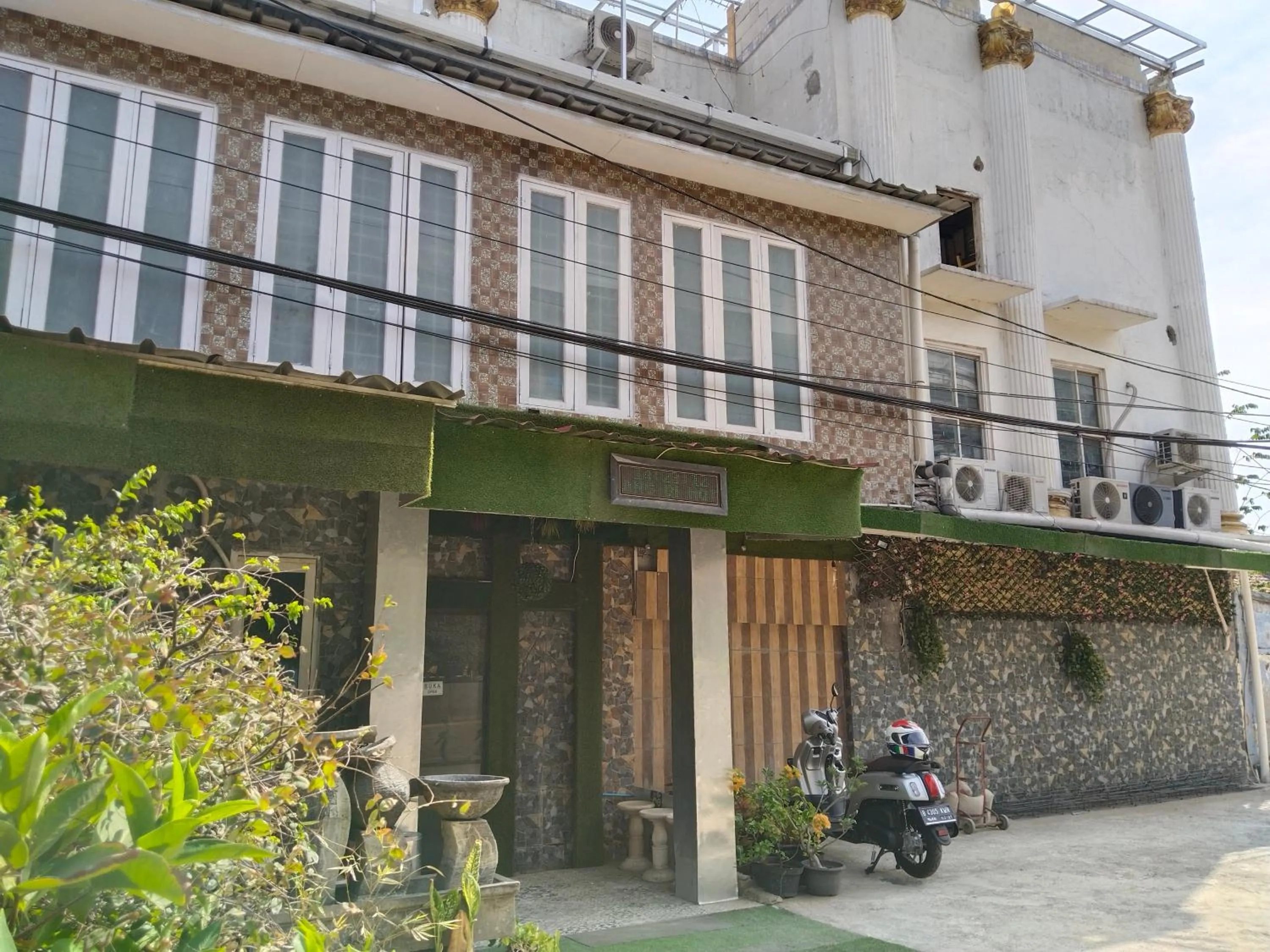 Property building in Hotel Global Syariah