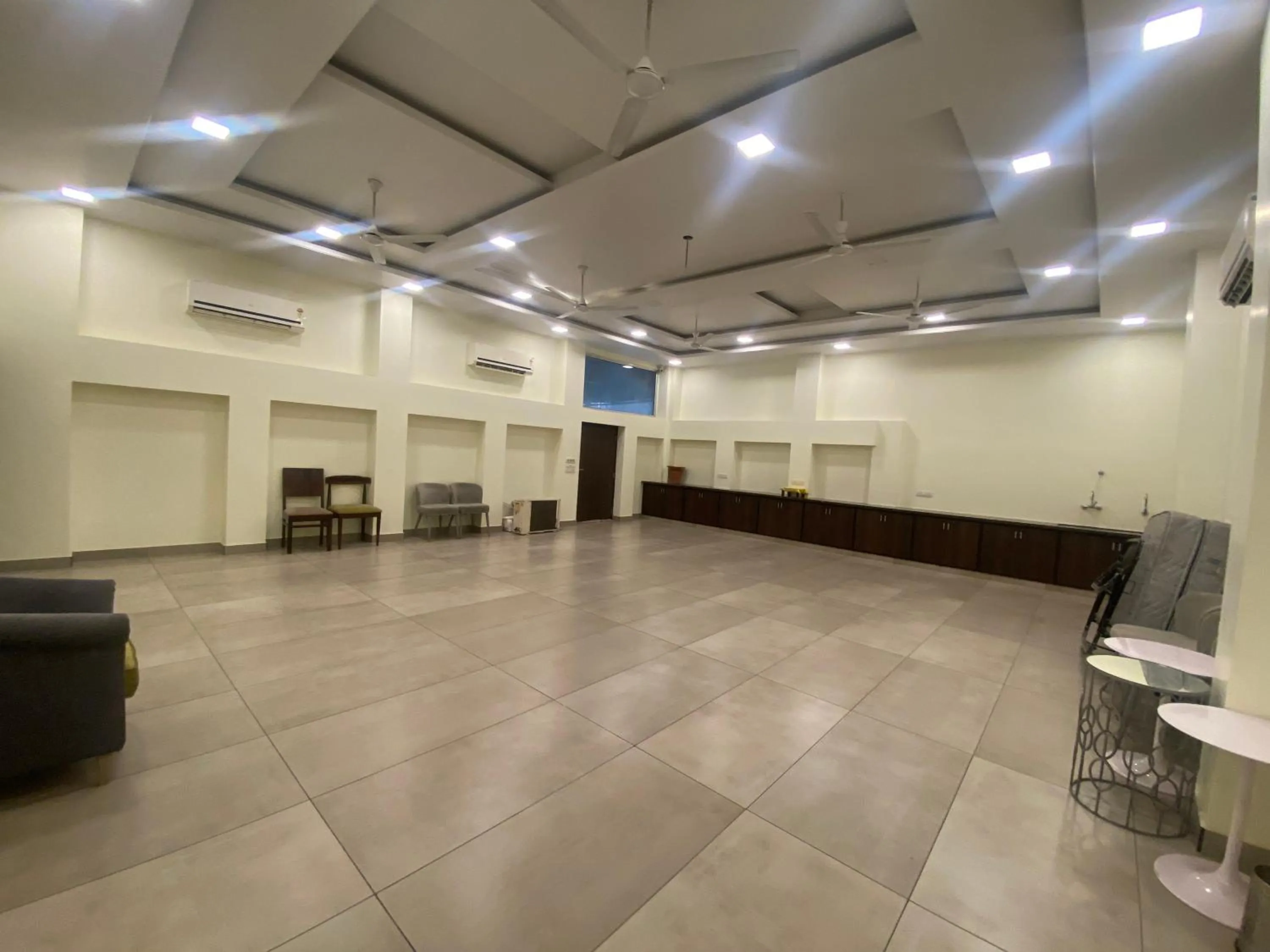 Banquet/Function facilities in Hotel Cedar