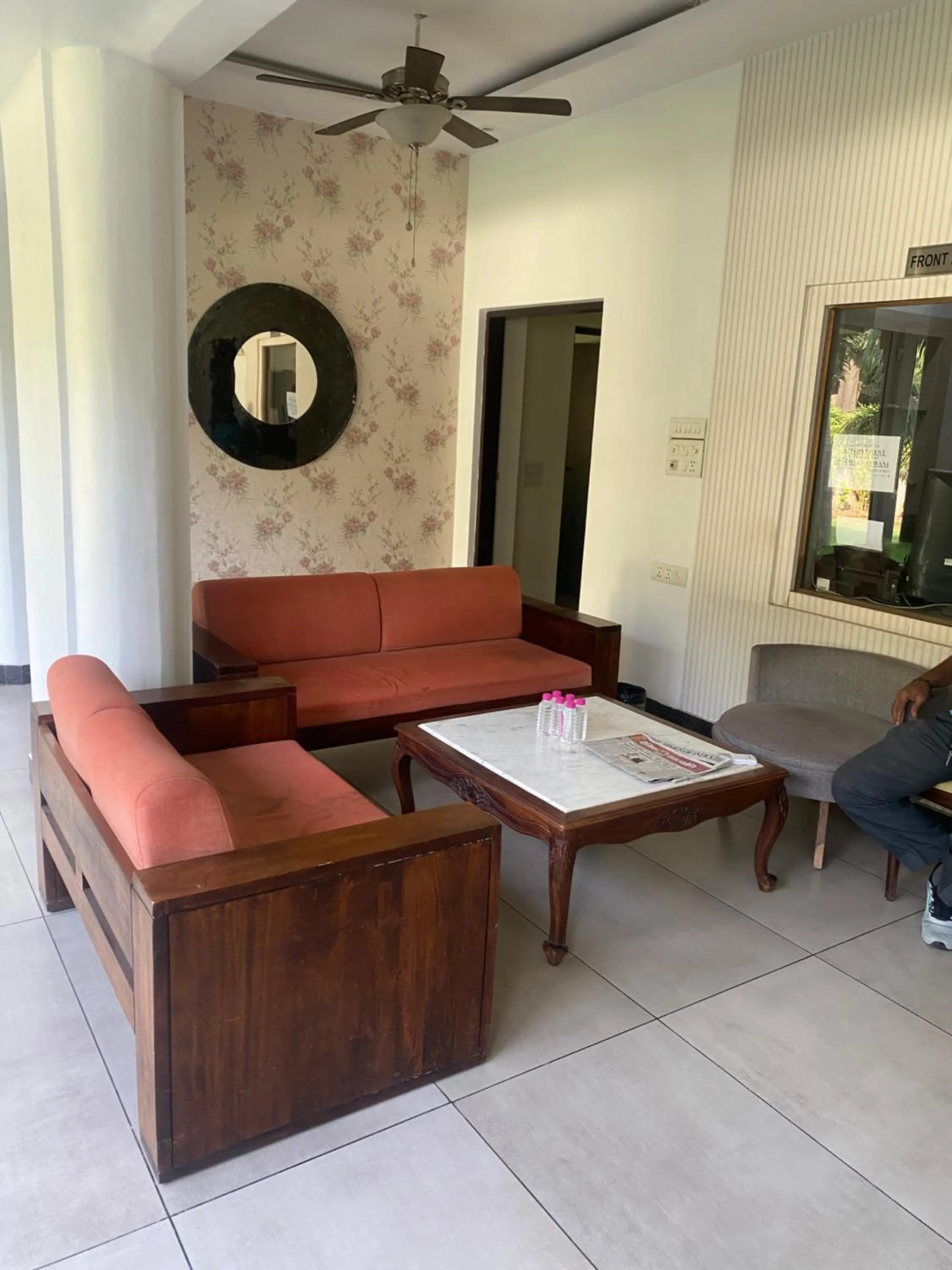 Seating area in Hotel Cedar