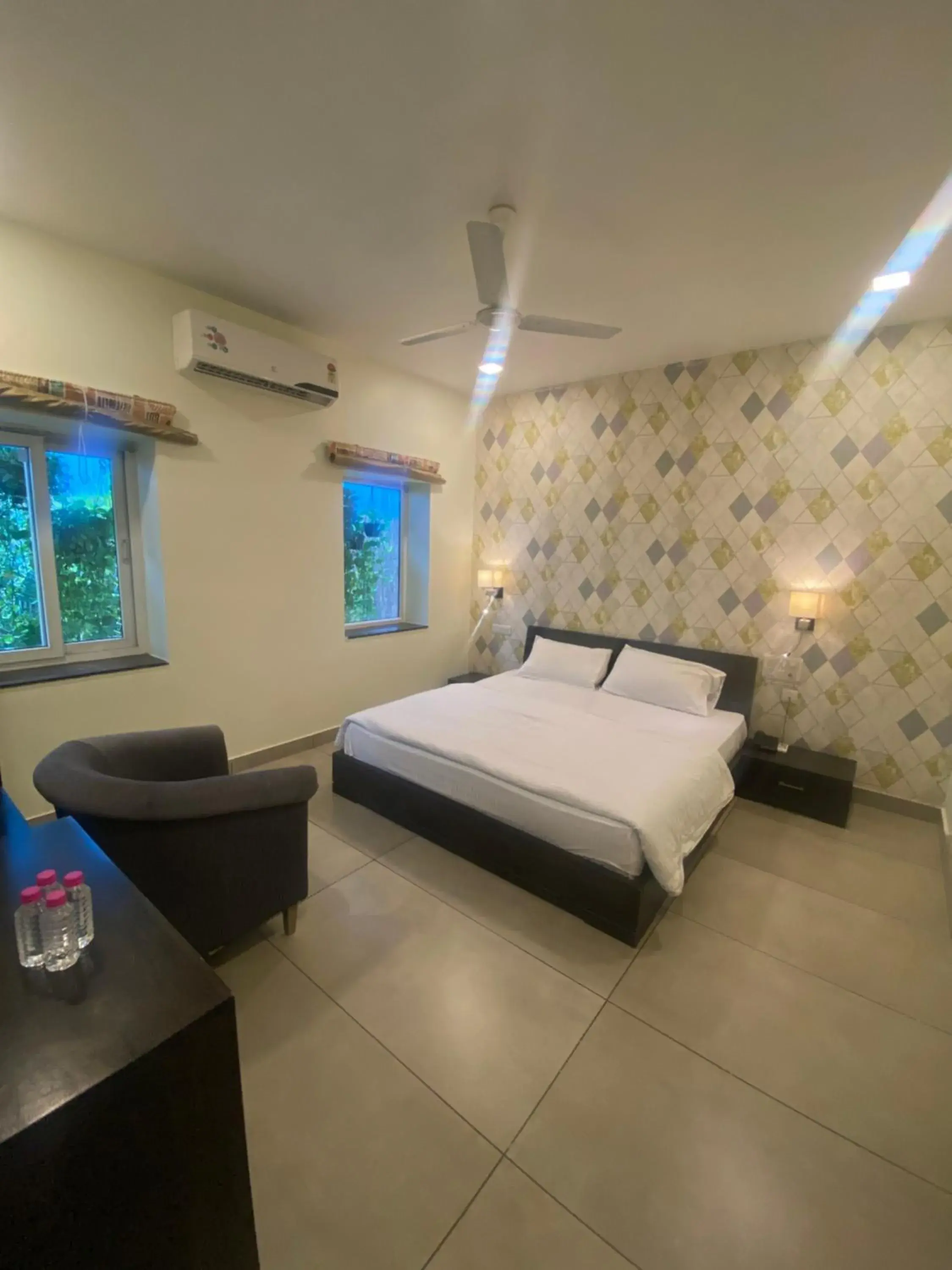 air conditioner, Bed in Hotel Cedar air conditioner, Bed in Hotel Cedar