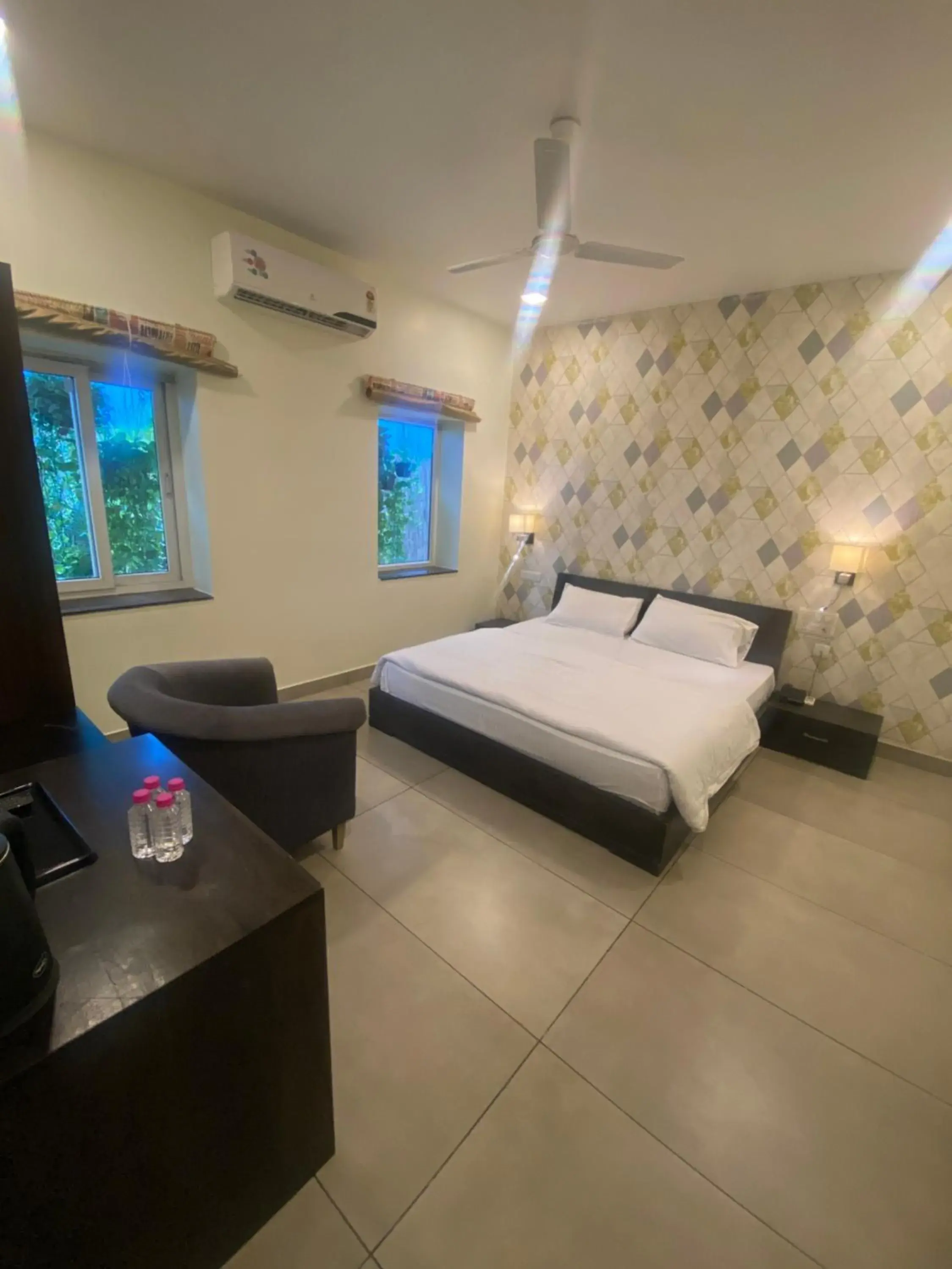 Bed in Hotel Cedar Bed in Hotel Cedar