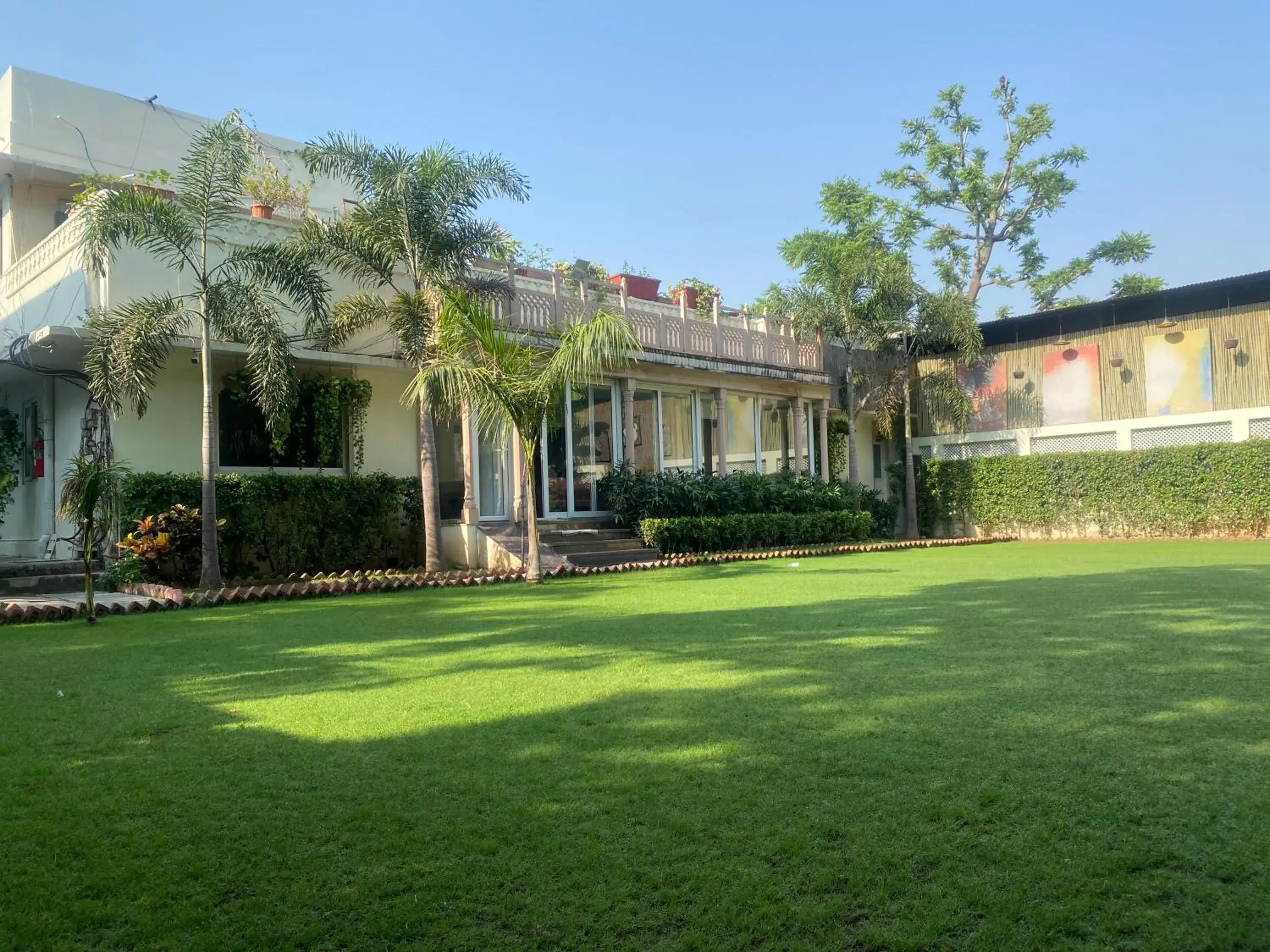 Property building in Hotel Cedar Property building in Hotel Cedar