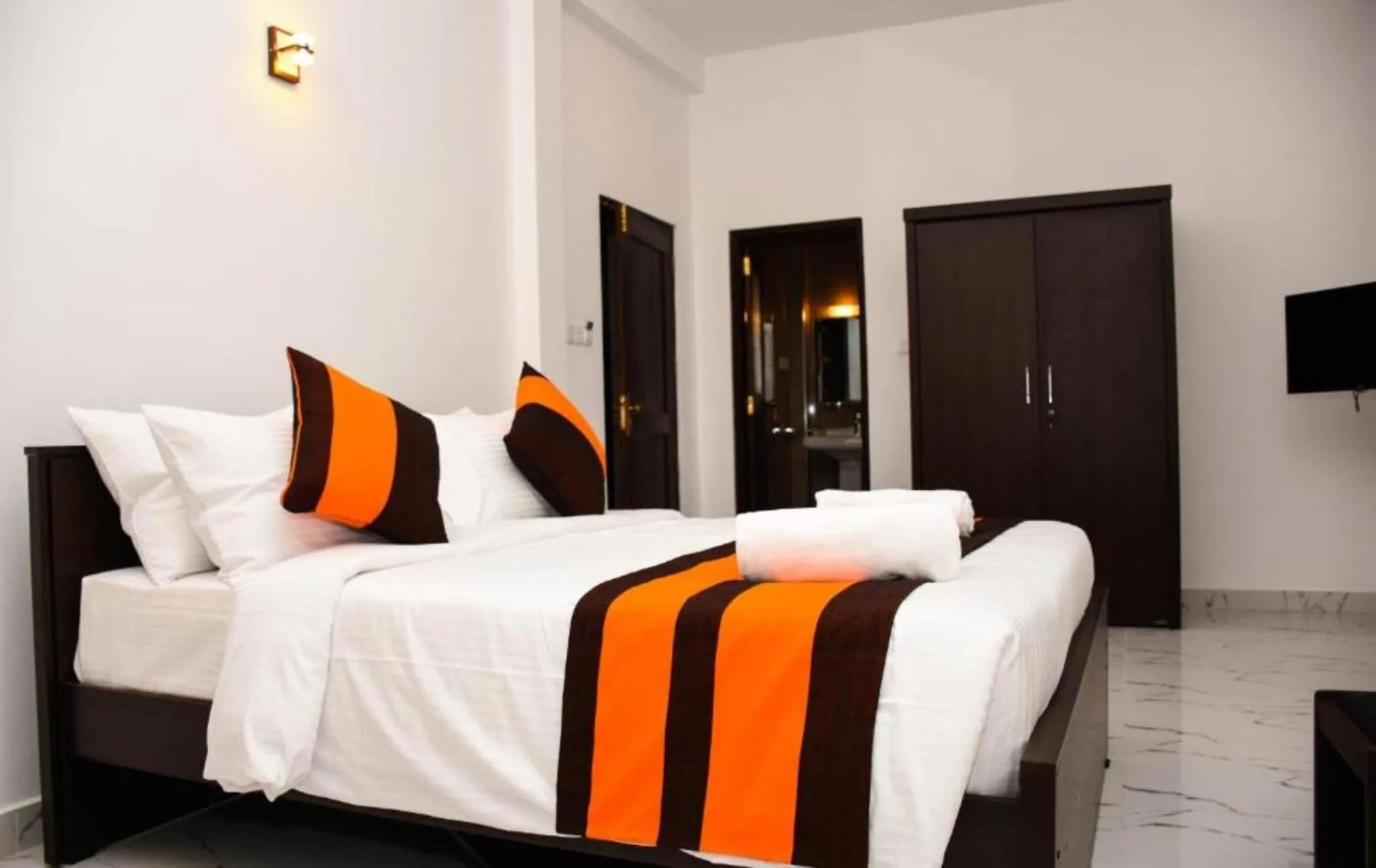 Mamma Raji Hotel - Freedom Paradise