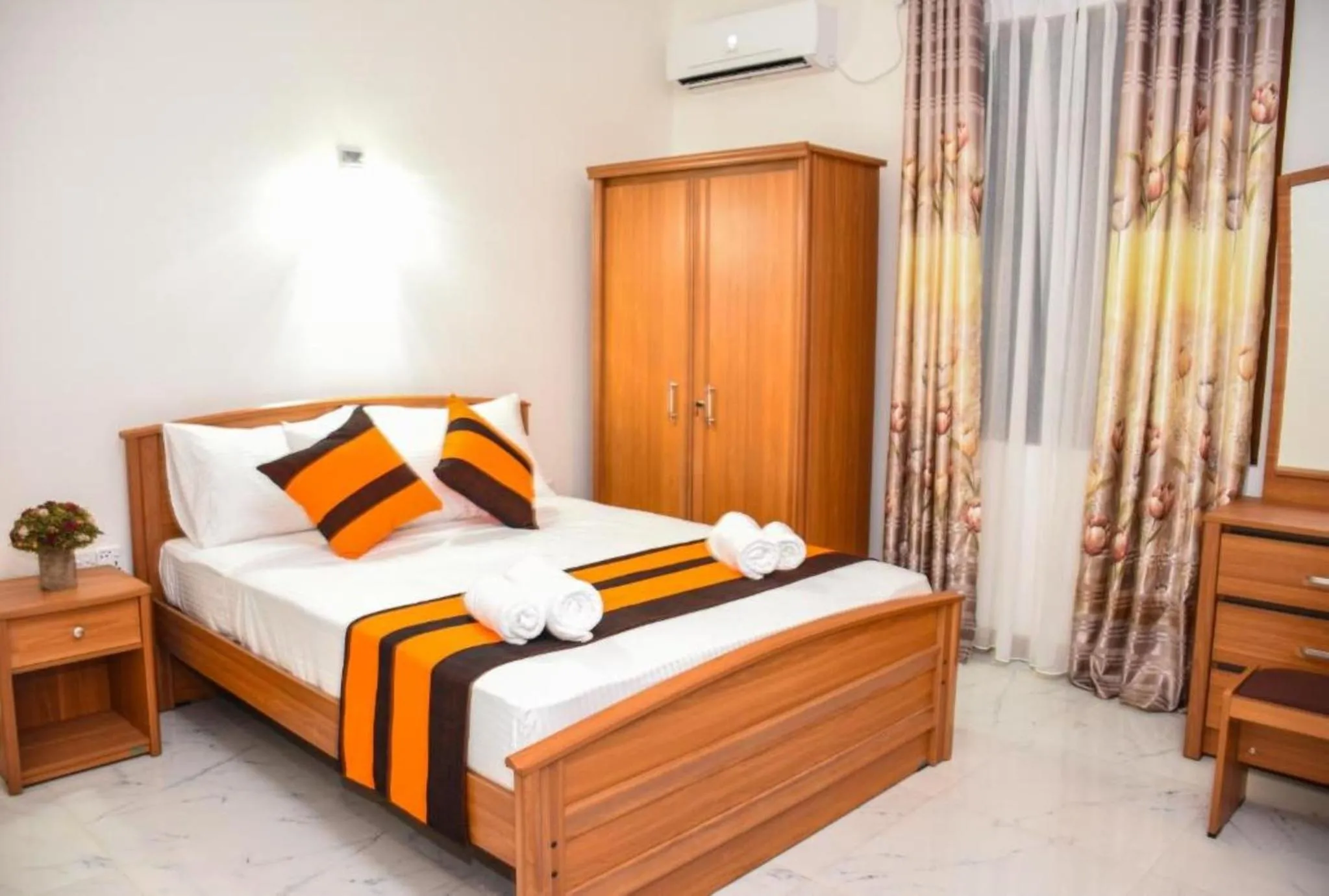Mamma Raji Hotel - Freedom Paradise