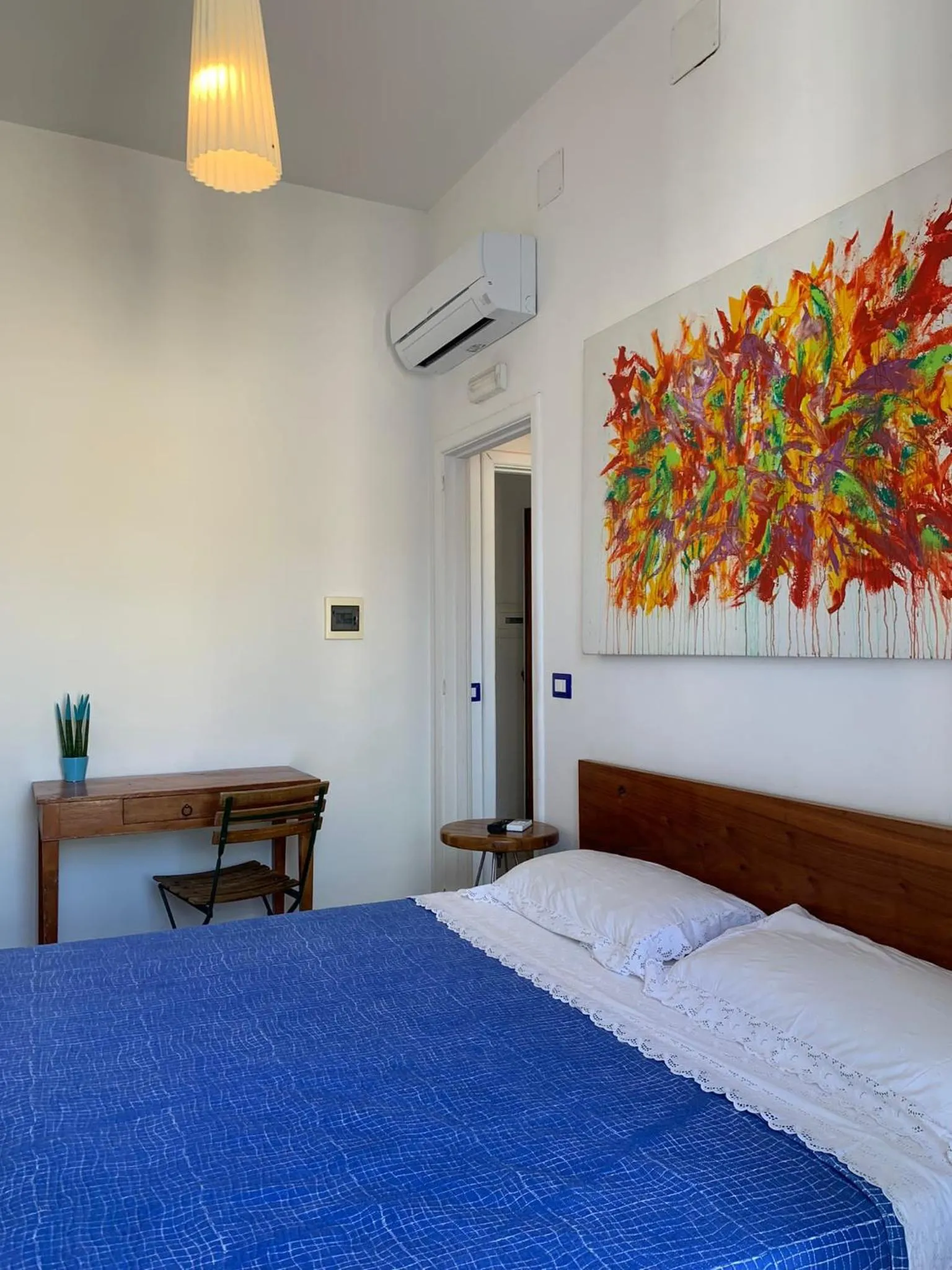 Bedroom, Bed in Mare Blu