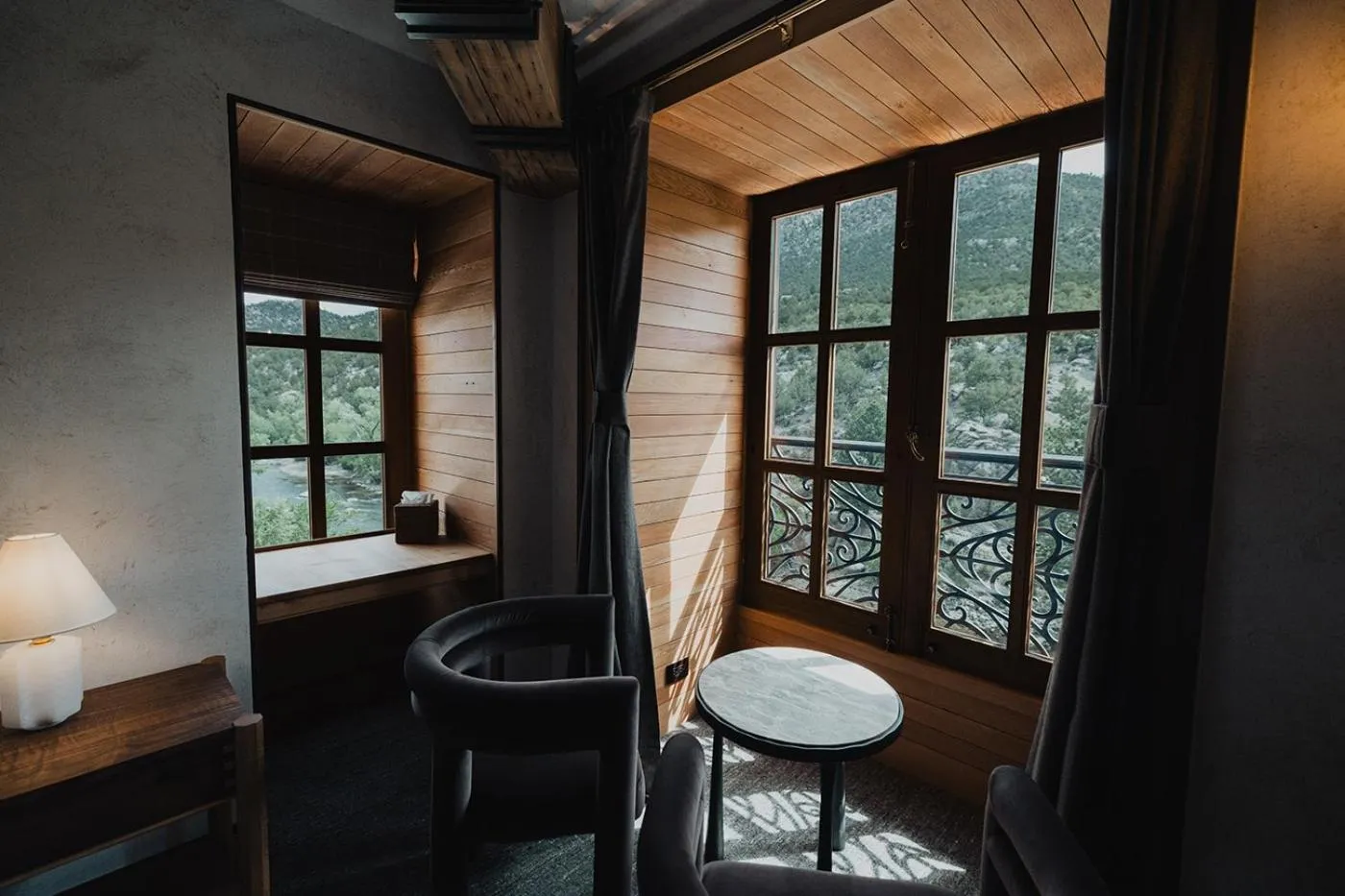 Seating area in Surf Hotel & Chateau