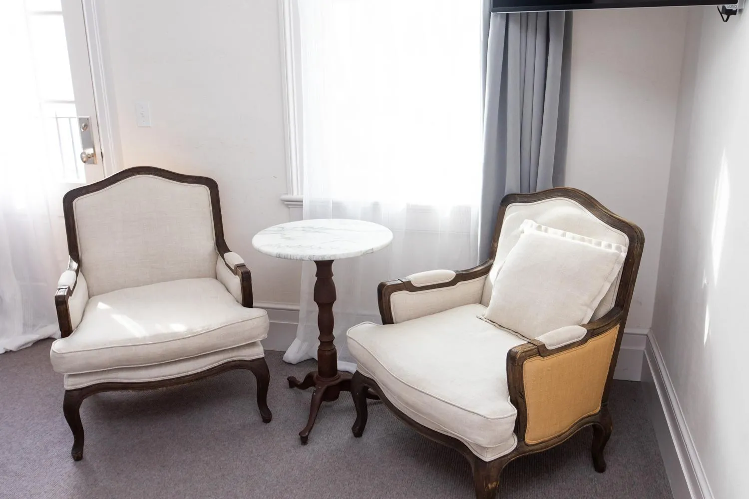 Seating area in Surf Hotel & Chateau