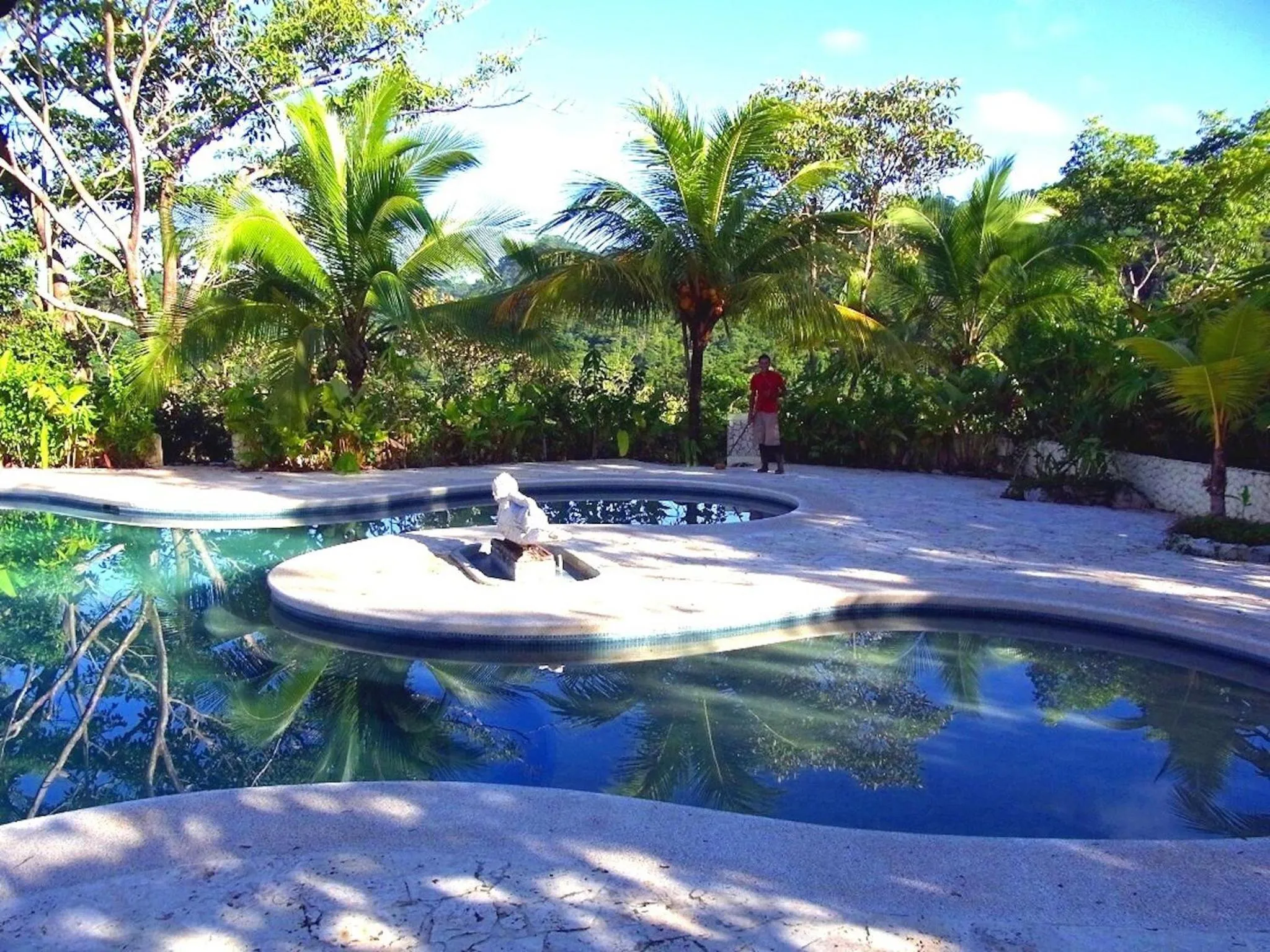 Swimming pool in LagunaVista Villas