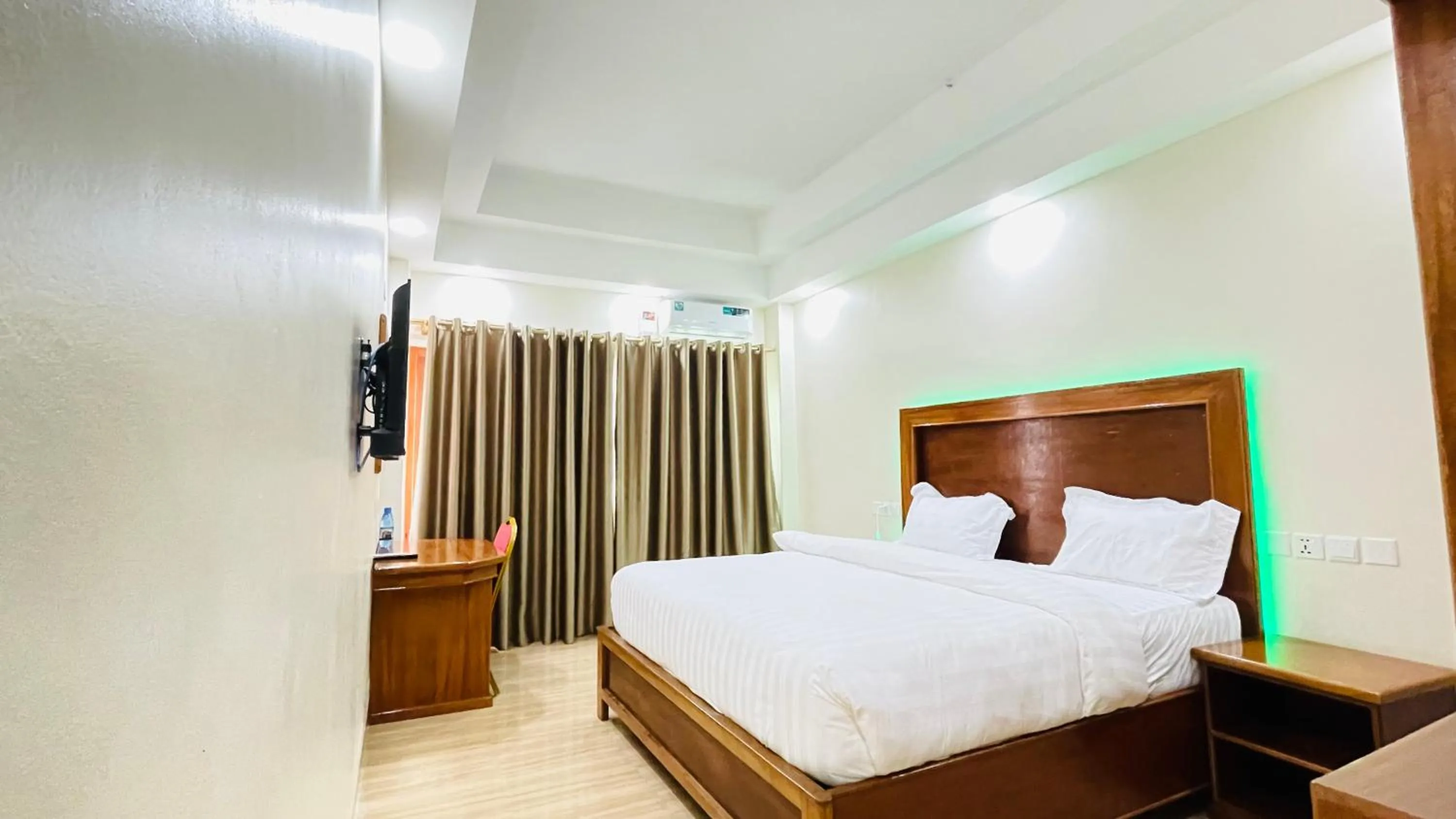 Bedroom in Pulickal Heights Hotel