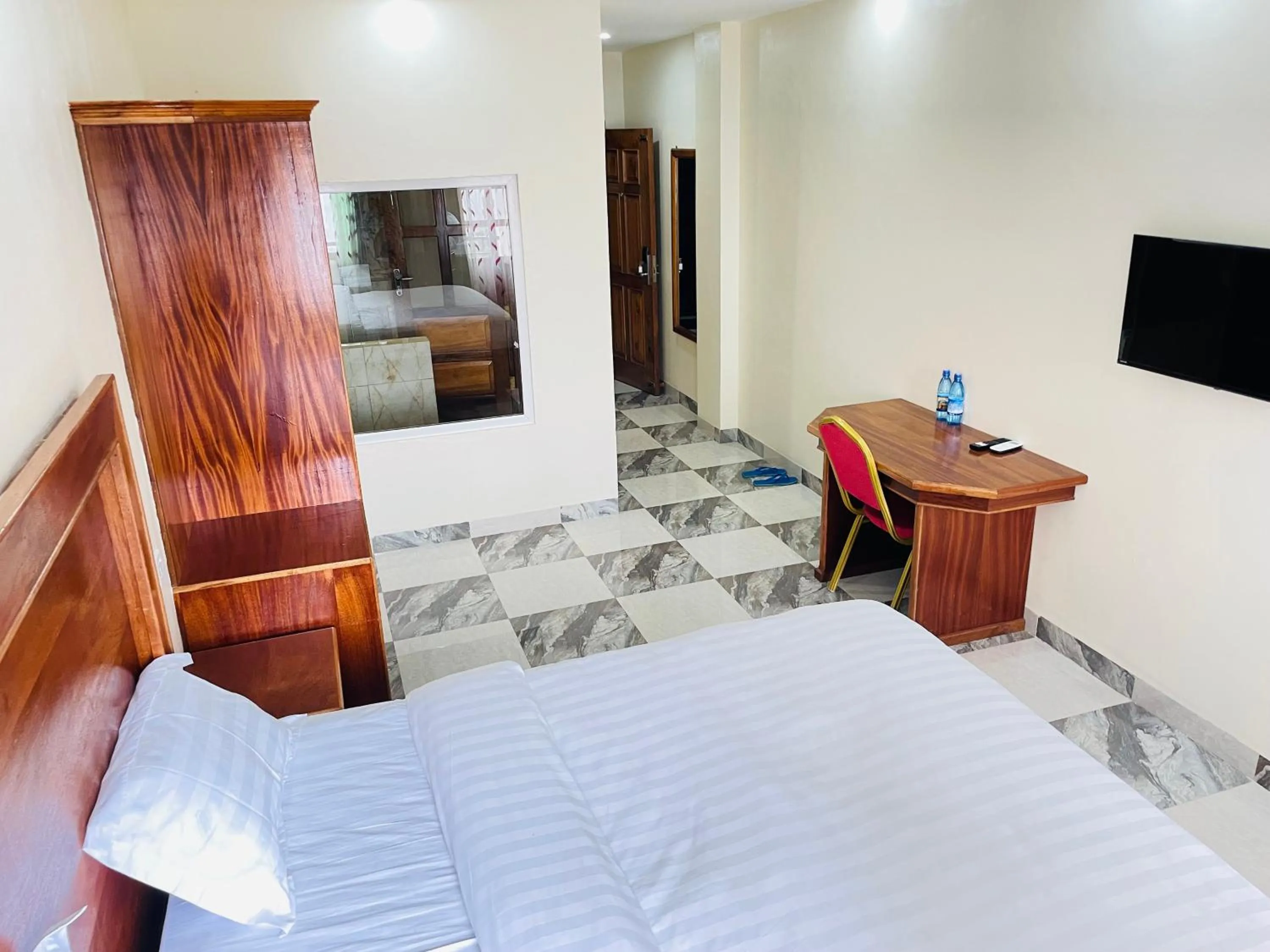 Pulickal Heights Hotel