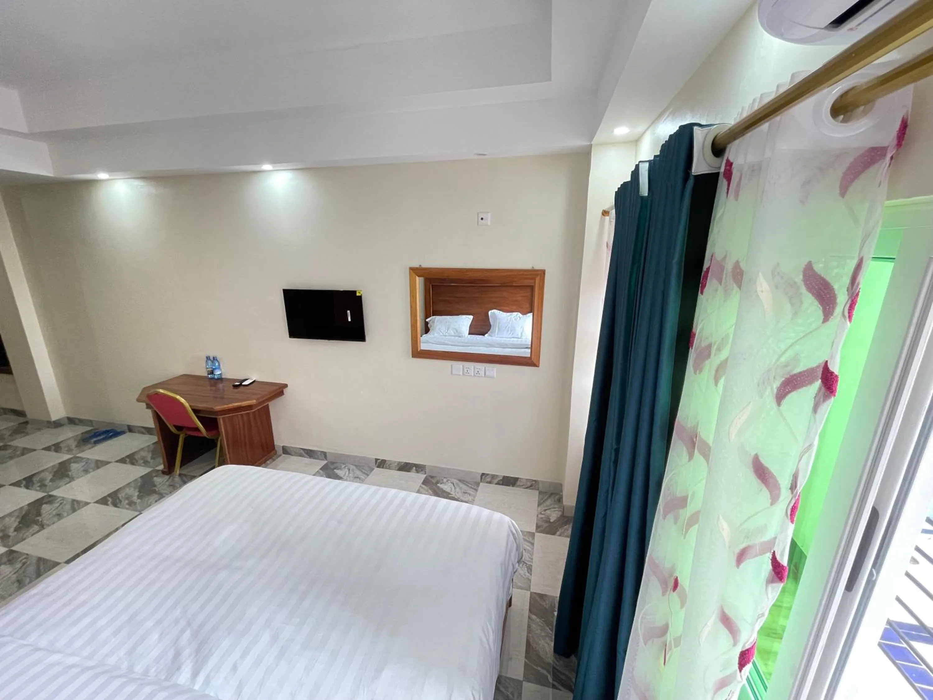 Photo of the whole room in Pulickal Heights Hotel