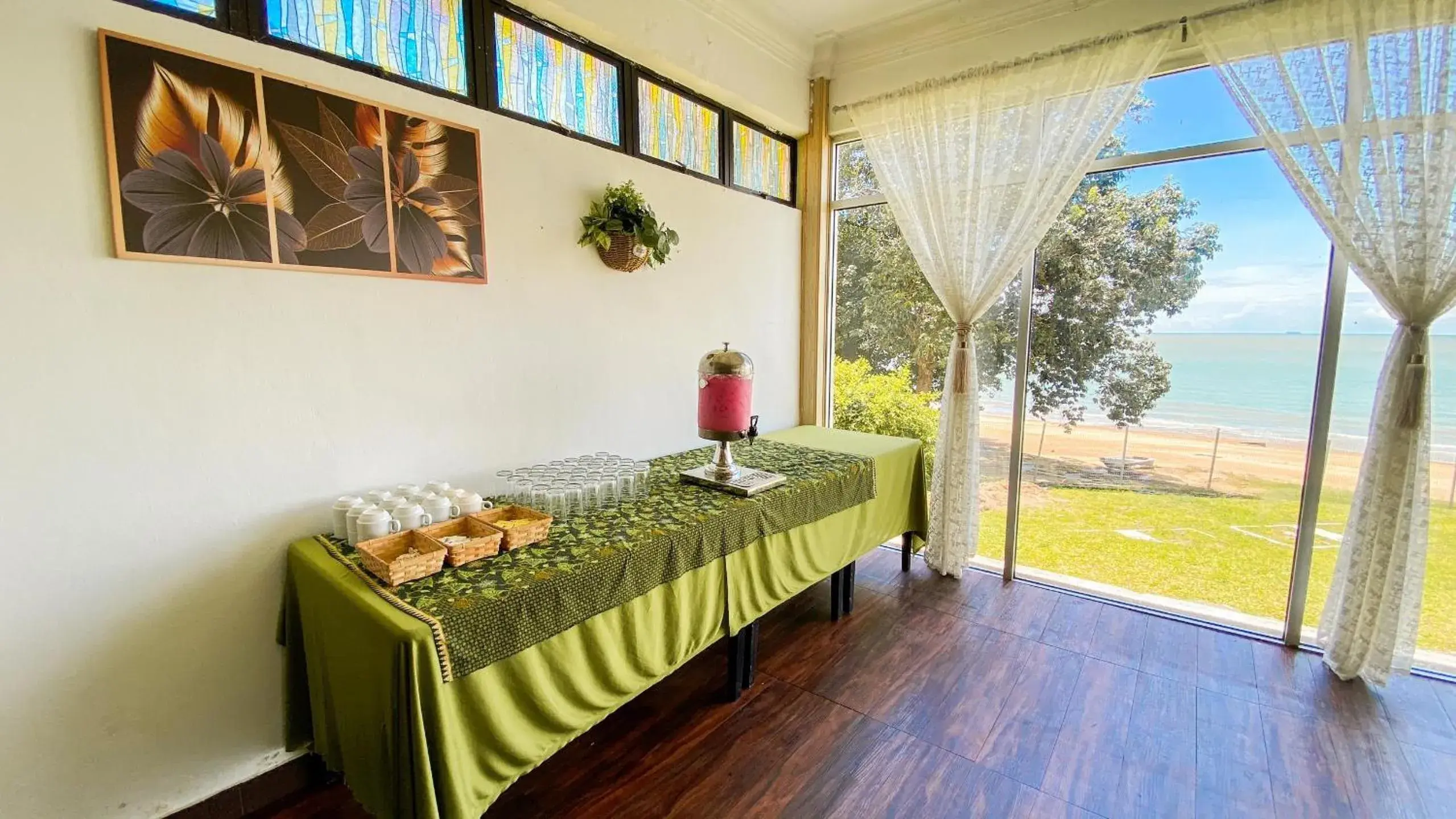 Lovita Tanjung Bidara Beach Resort Lovita Tanjung Bidara Beach Resort