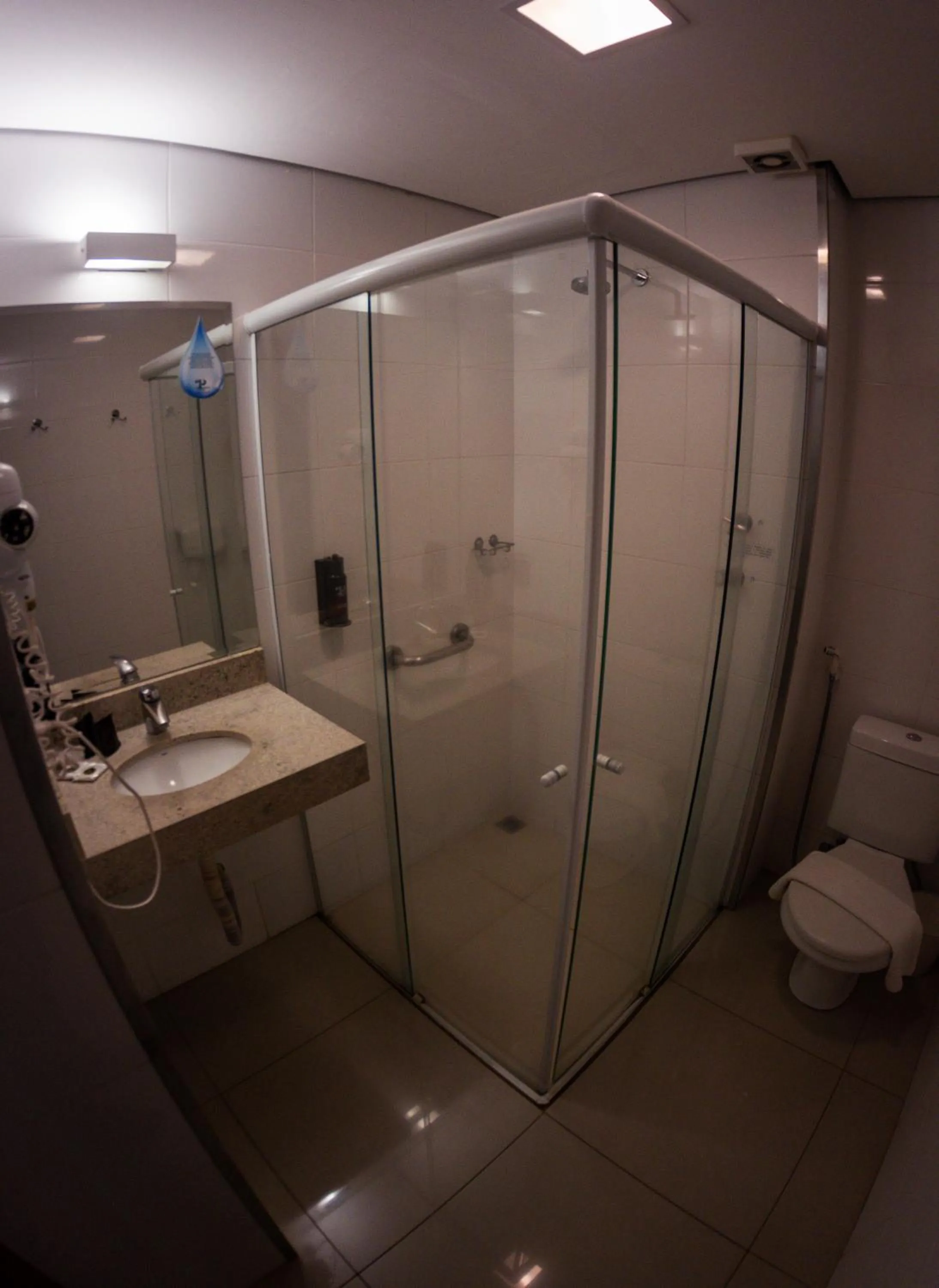 Bathroom in Ipe Center Hotel