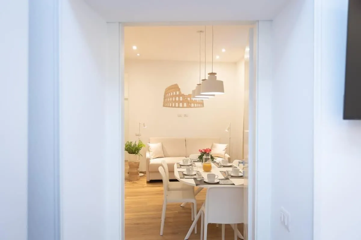 Dining area in Colosseum Holidays - Three-Bedroom Apartment