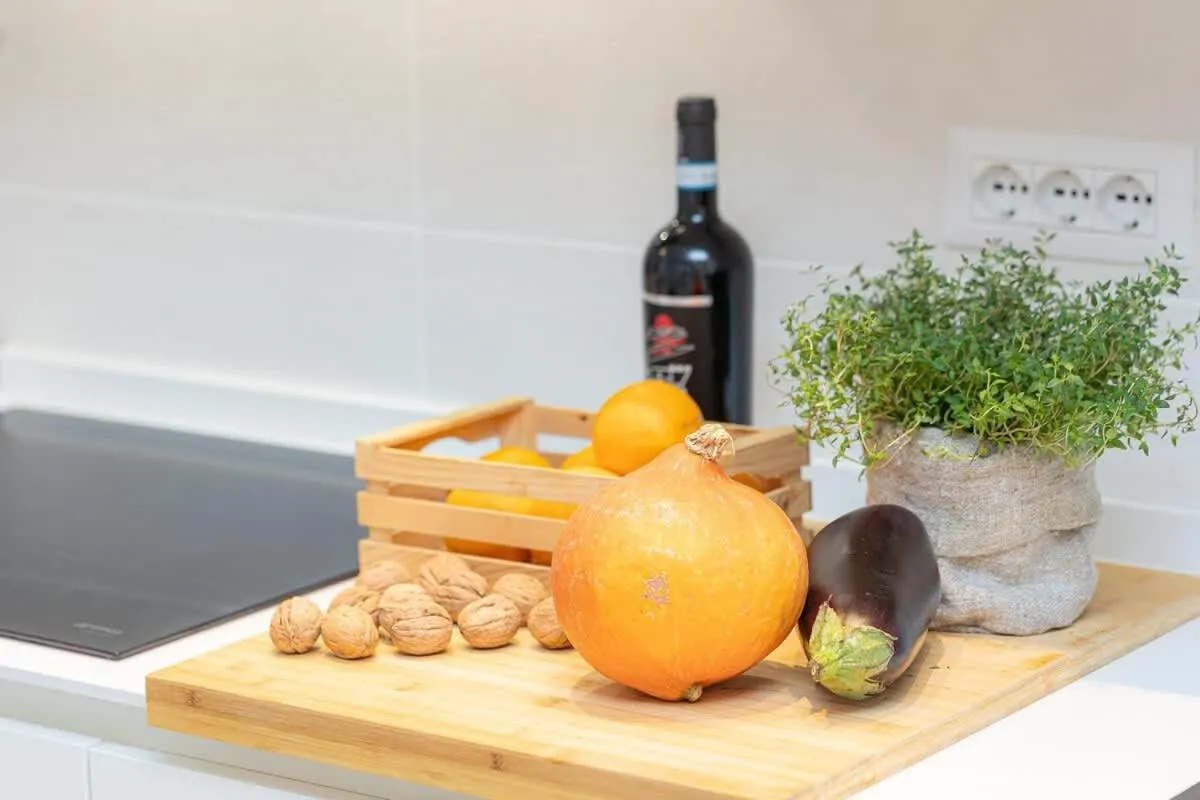 Food and drinks in Colosseum Holidays - Three-Bedroom Apartment