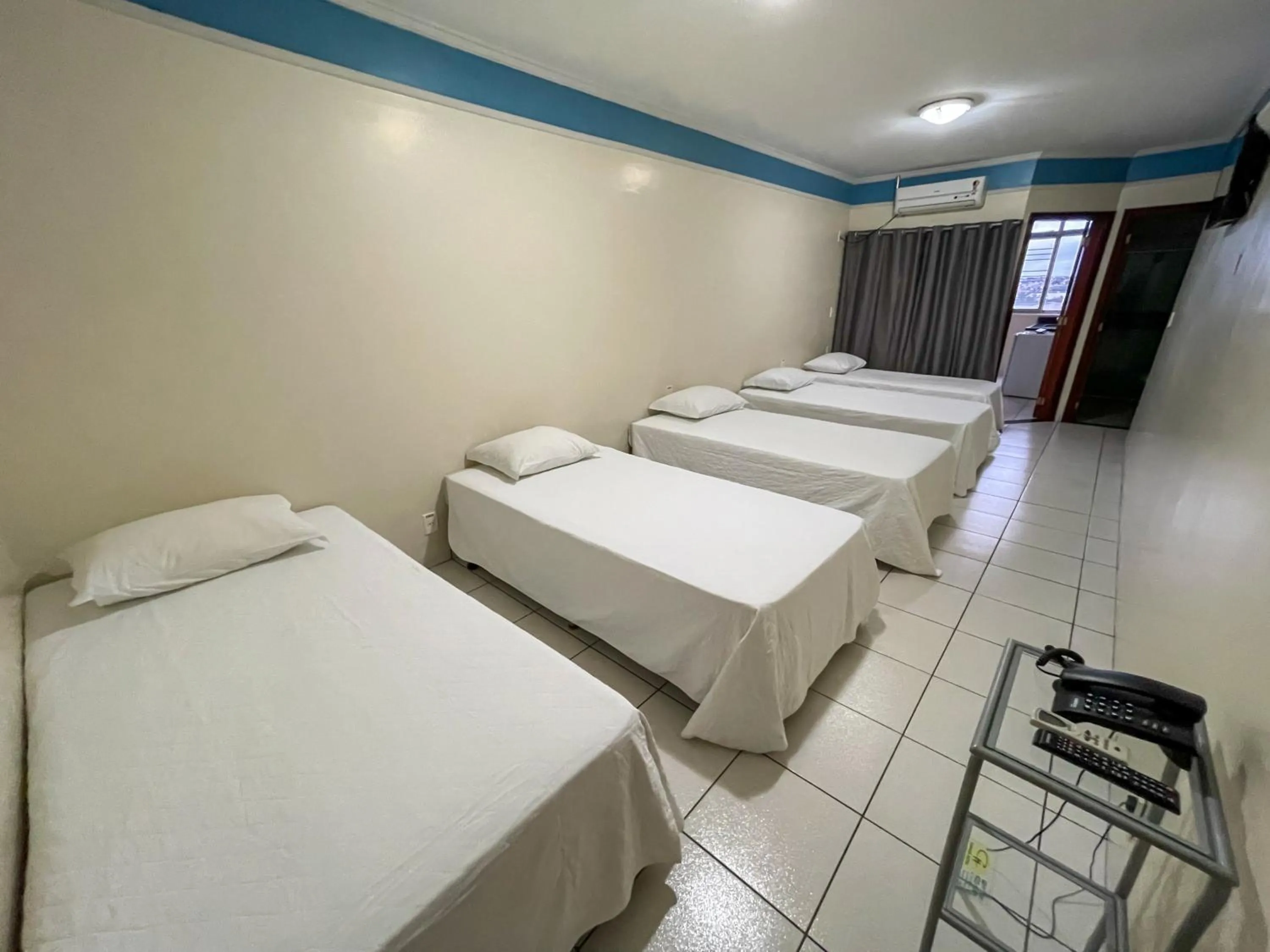 Bed in Canadá Hotel