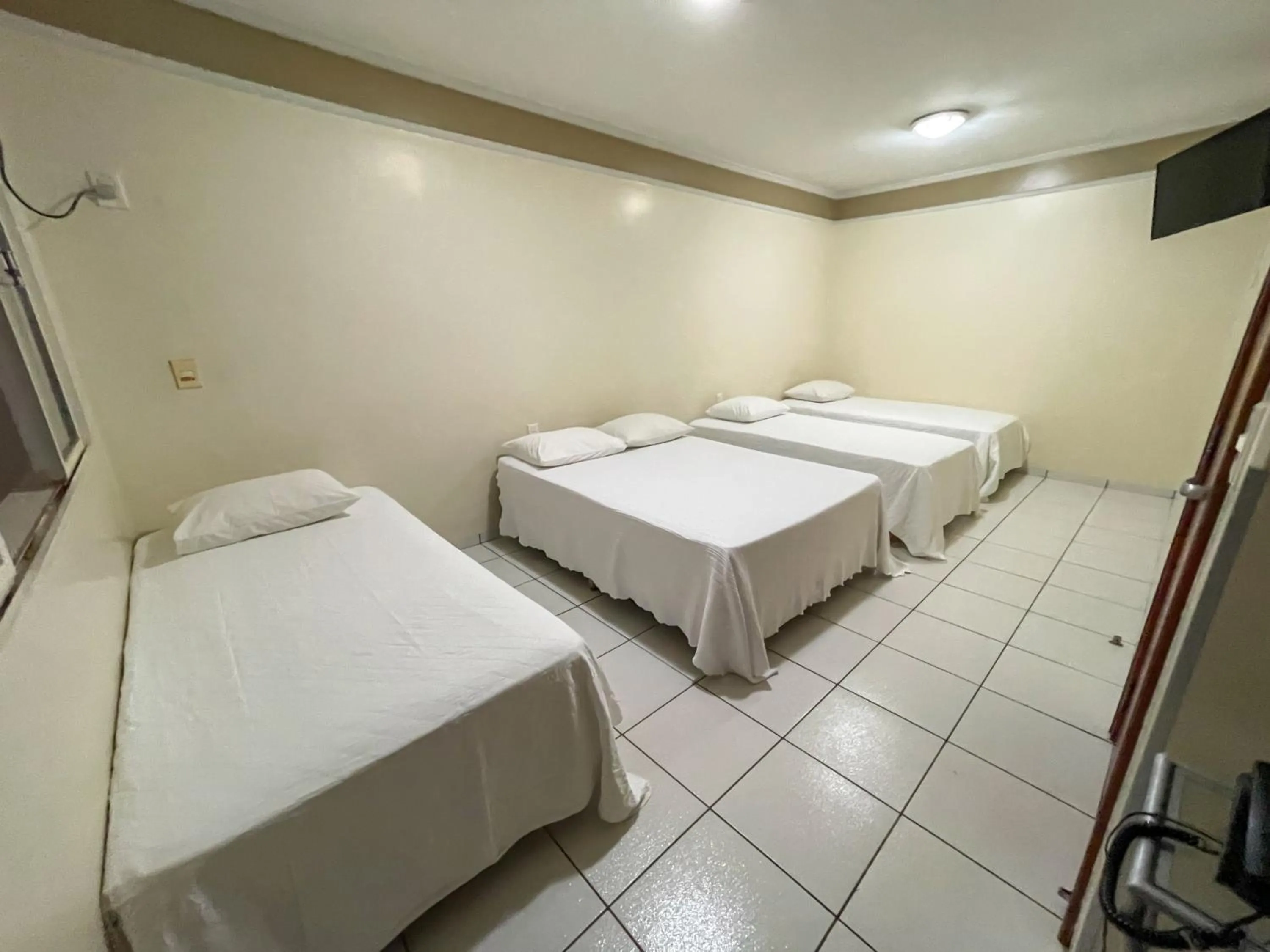 Bed in Canadá Hotel