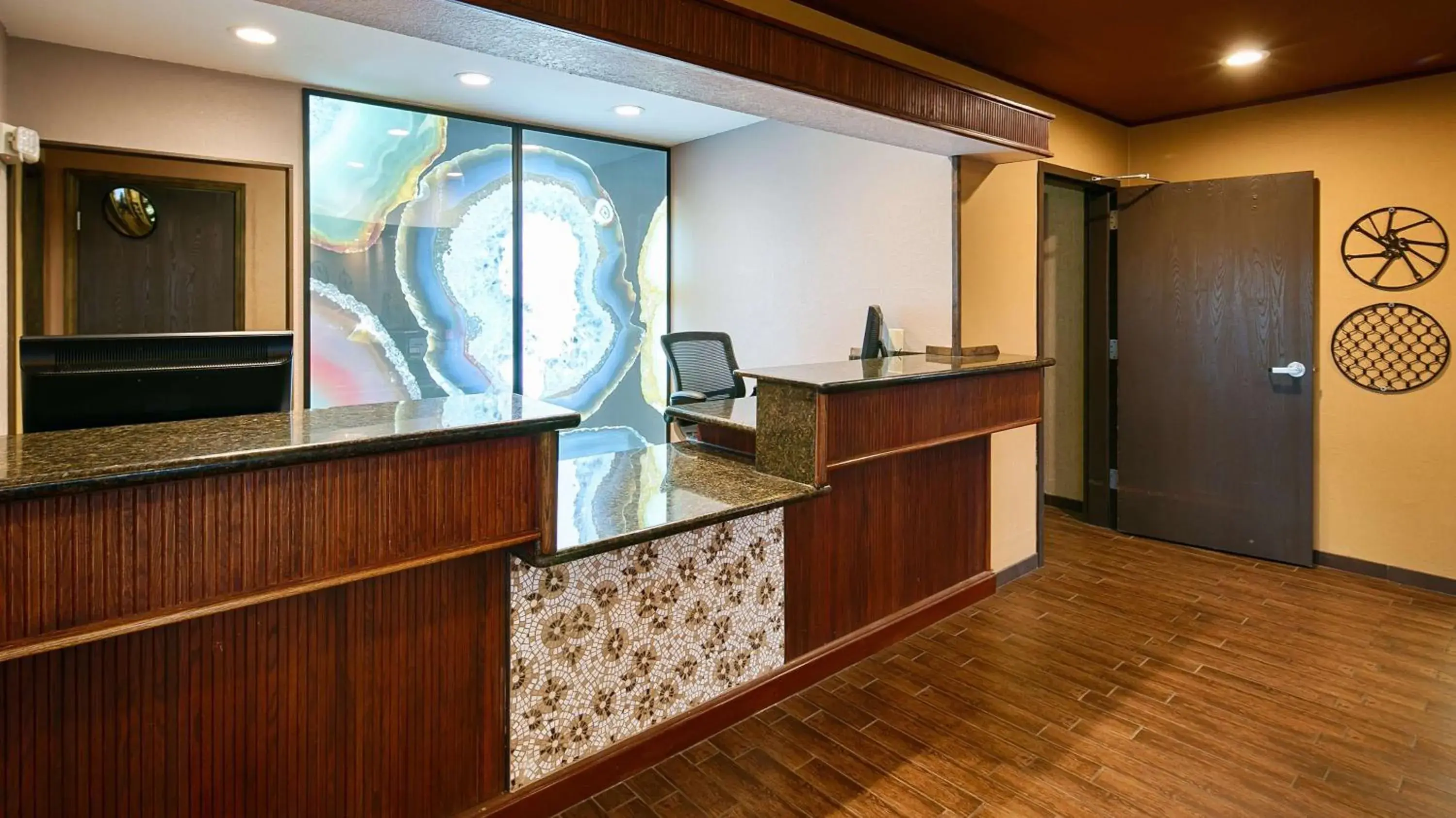 Lobby or reception in Best Western Plus Rama Inn Lobby or reception in Best Western Plus Rama Inn