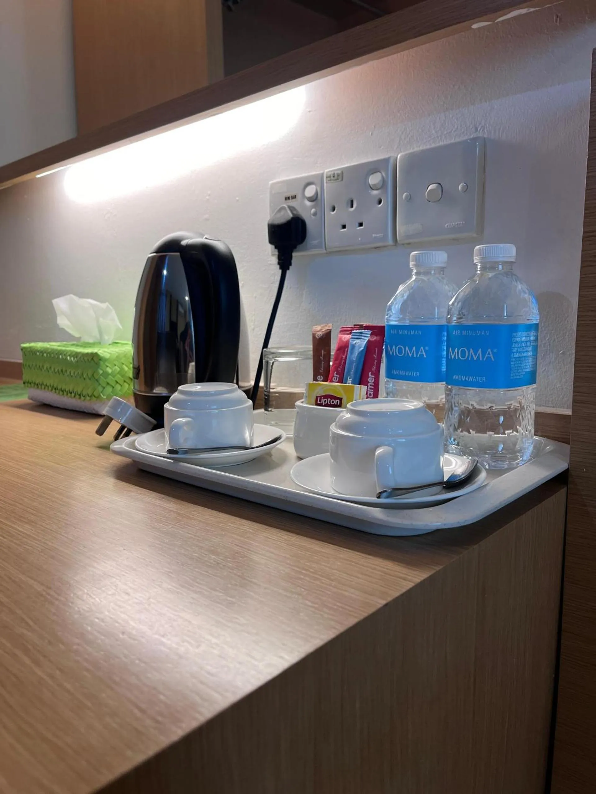 Coffee/tea facilities in Paragon Lutong Hotel