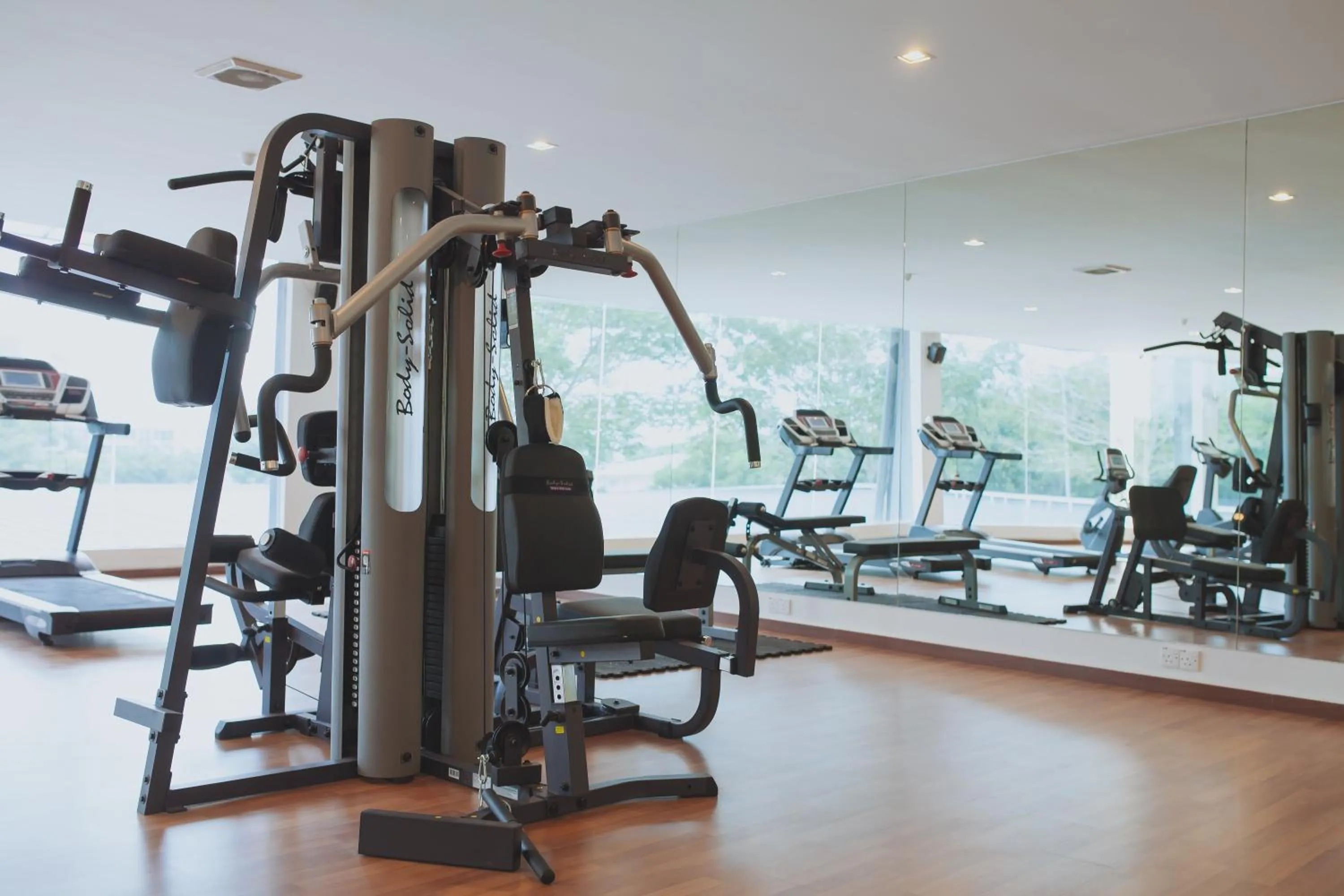 Fitness centre/facilities in Paragon Lutong Hotel